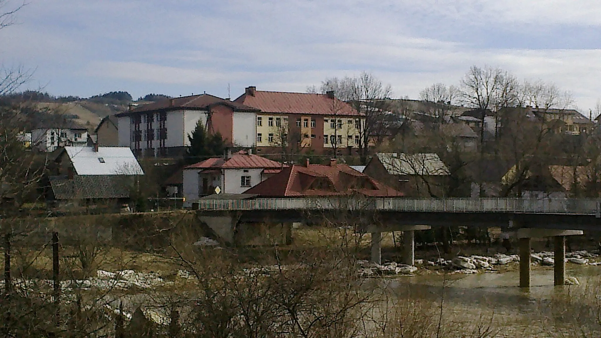 Photo showing: Szkoła i hala sportowa w Czaszynie