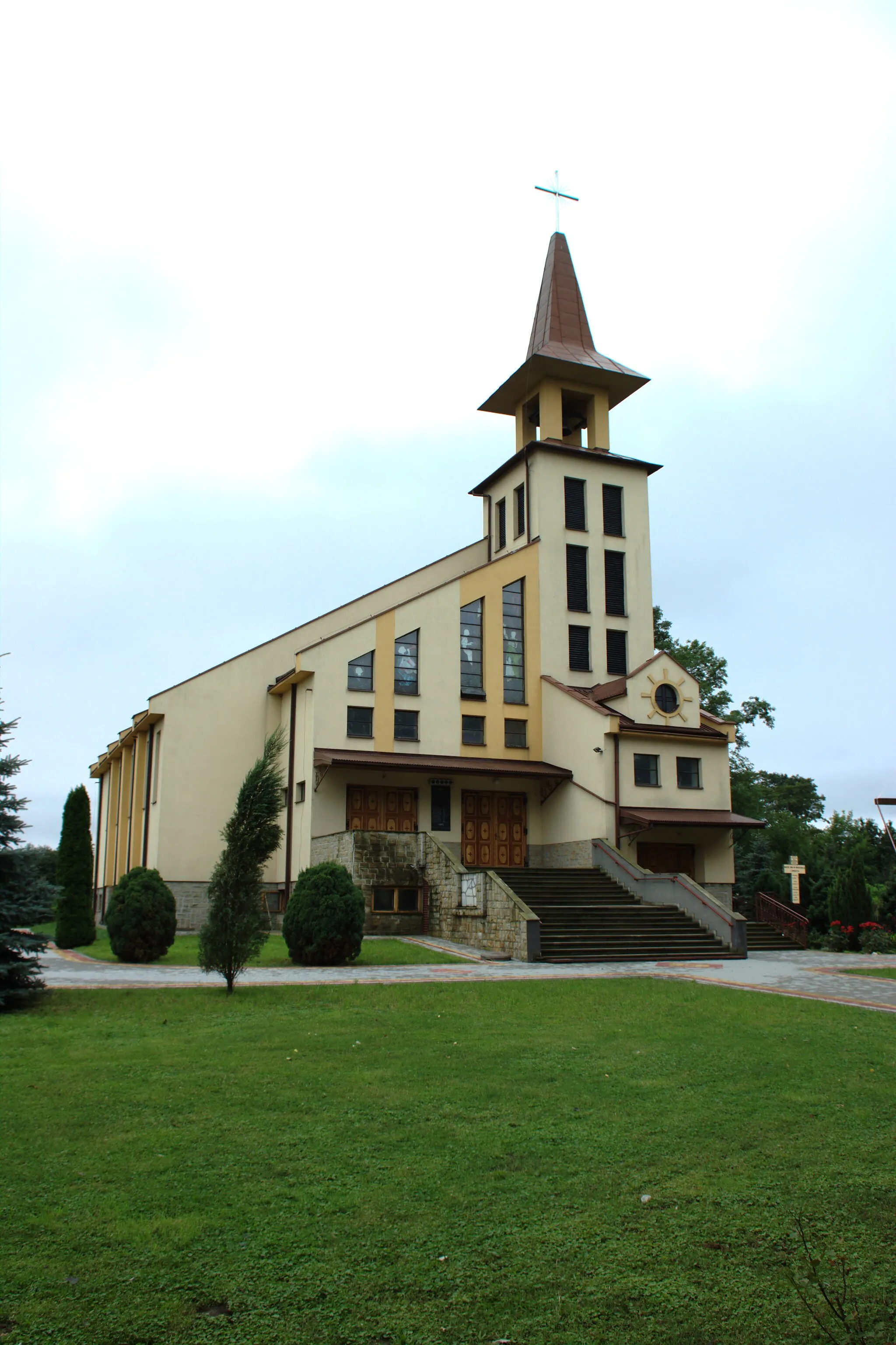 Photo showing: View of the church in Skołoszów, Podkarpackie voivodeship, Poland