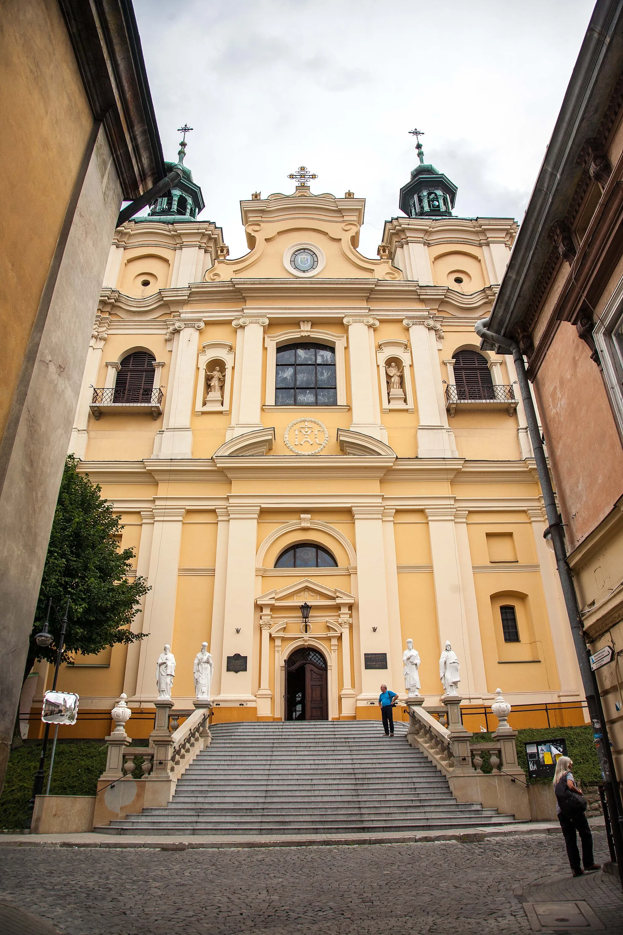 Photo showing: zespół klasztorny jezuitów
Kościół p.w. Serca Jezusowego, ob. katedra greko-kat., mur., 1627-1678, 1760, 1903-1904
Klasztor, ob. spółdzielnia inwalidów, mur., 1687-1720, 1846, 1962
Kolegium, ob. muzeum diecezjalne, mur., 1683, 1757, 1846, pocz. XX Przemyśl, ul. Katedralna