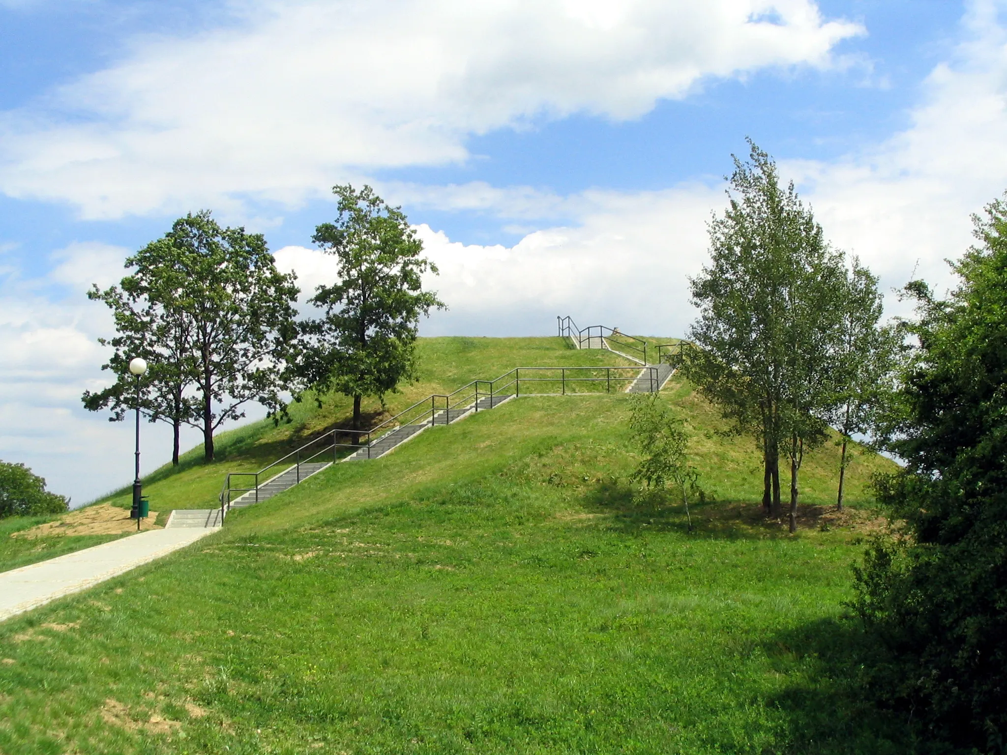 Photo showing: Tatar Mound in Przemyśl, Poland