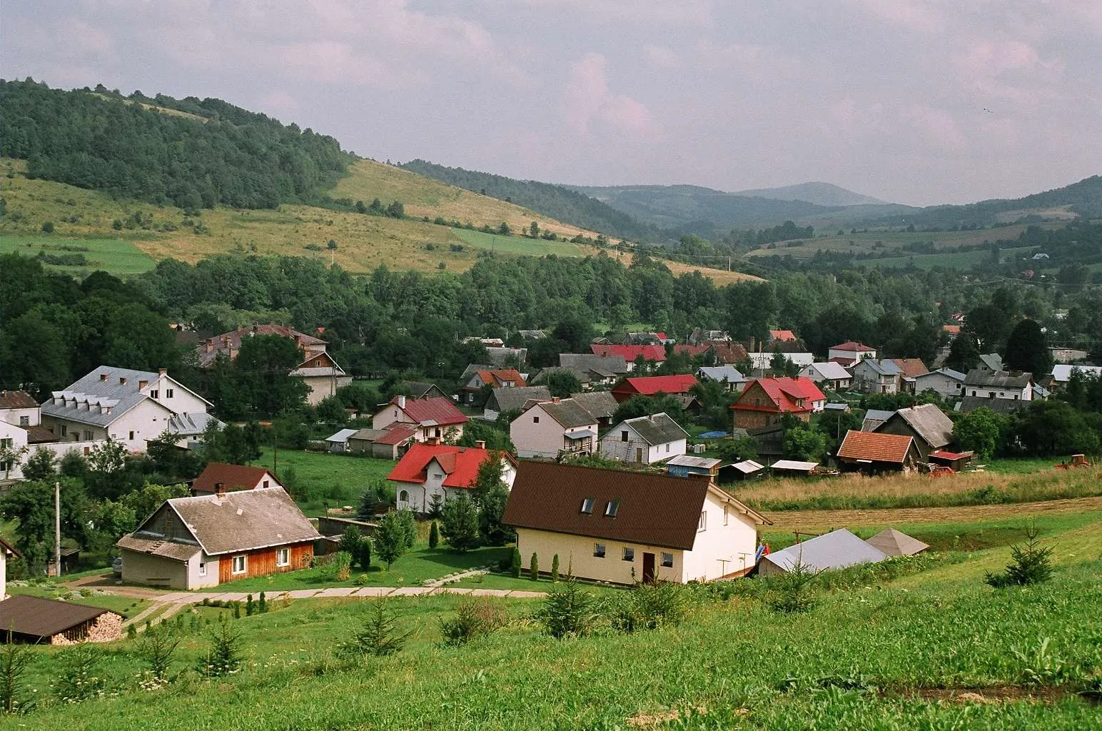 Photo showing: Baligród view