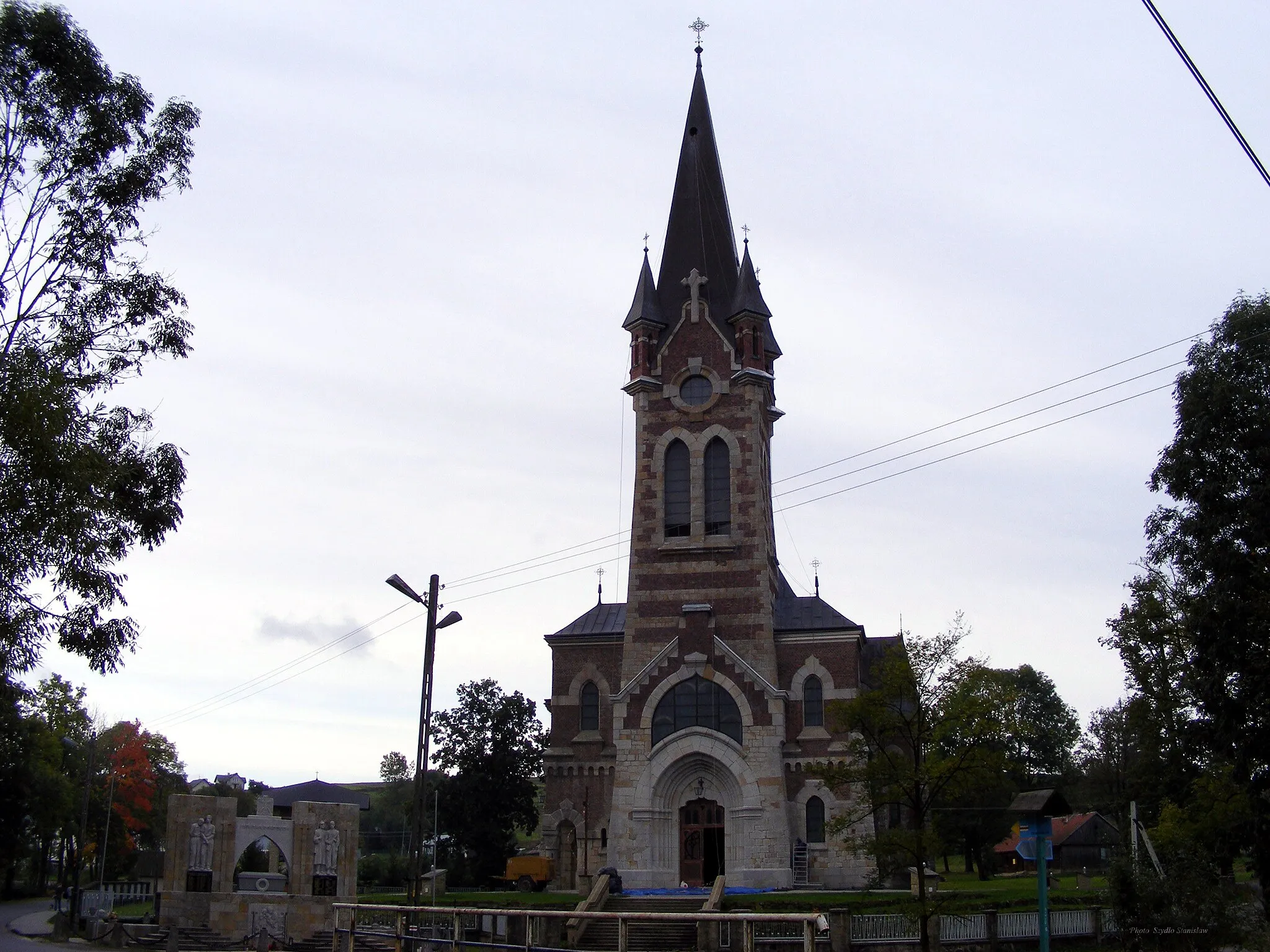 Photo showing: Church in Lubatowa