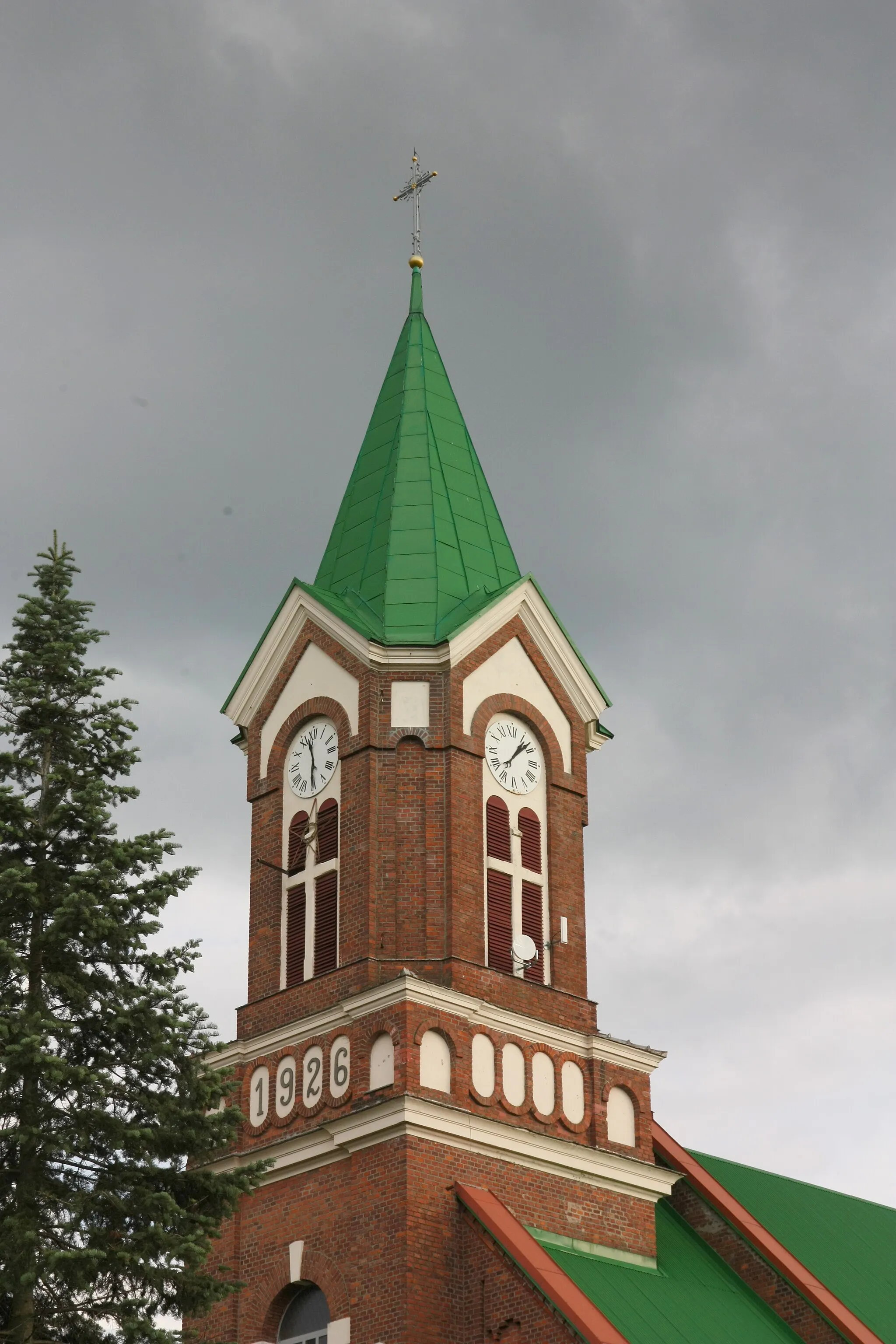 Photo showing: Church in Niebieszczany.