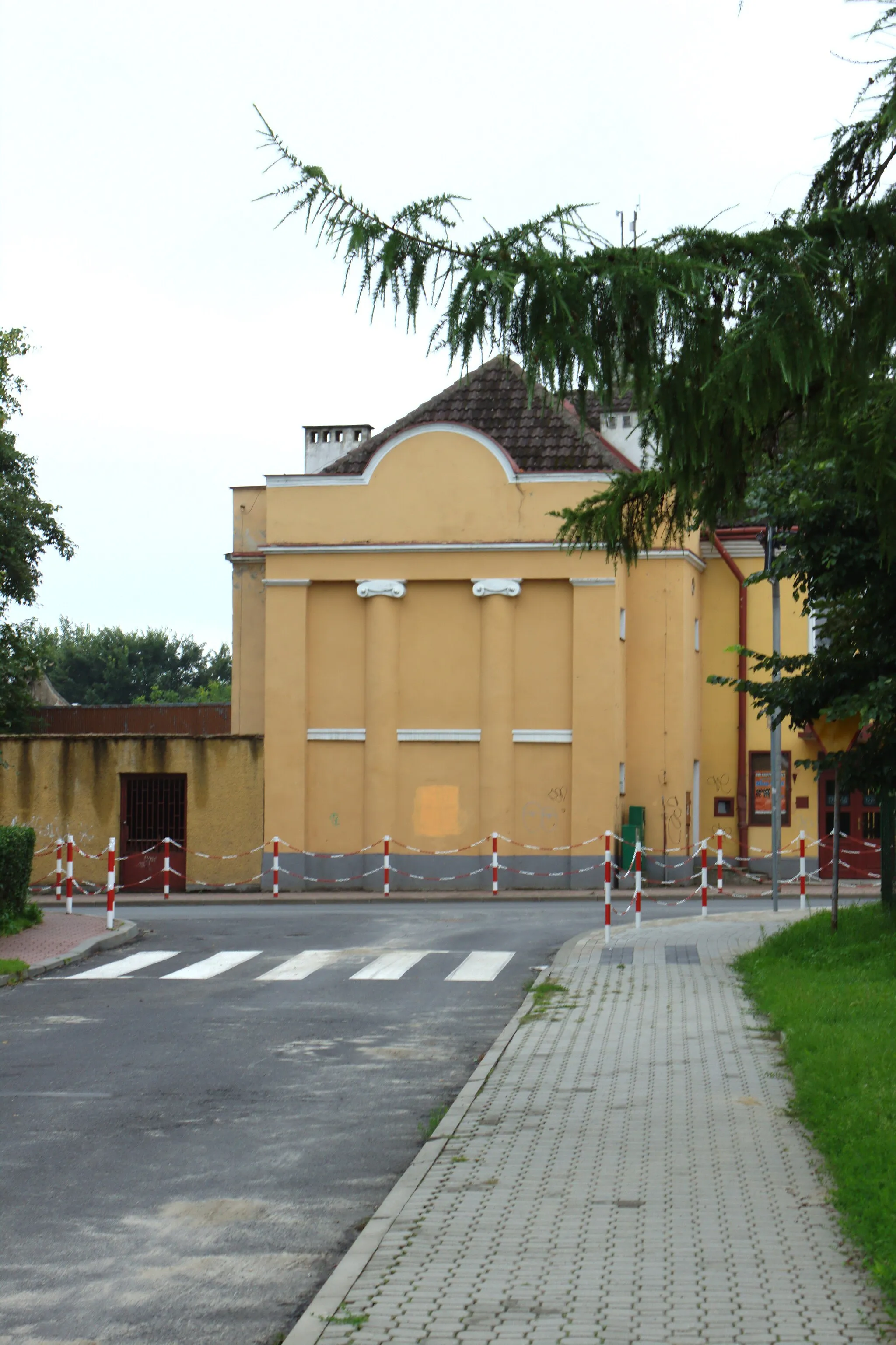 Photo showing: A small street in Radymno - joining Lwowska. Podkarpackie voivodeship, Poland
