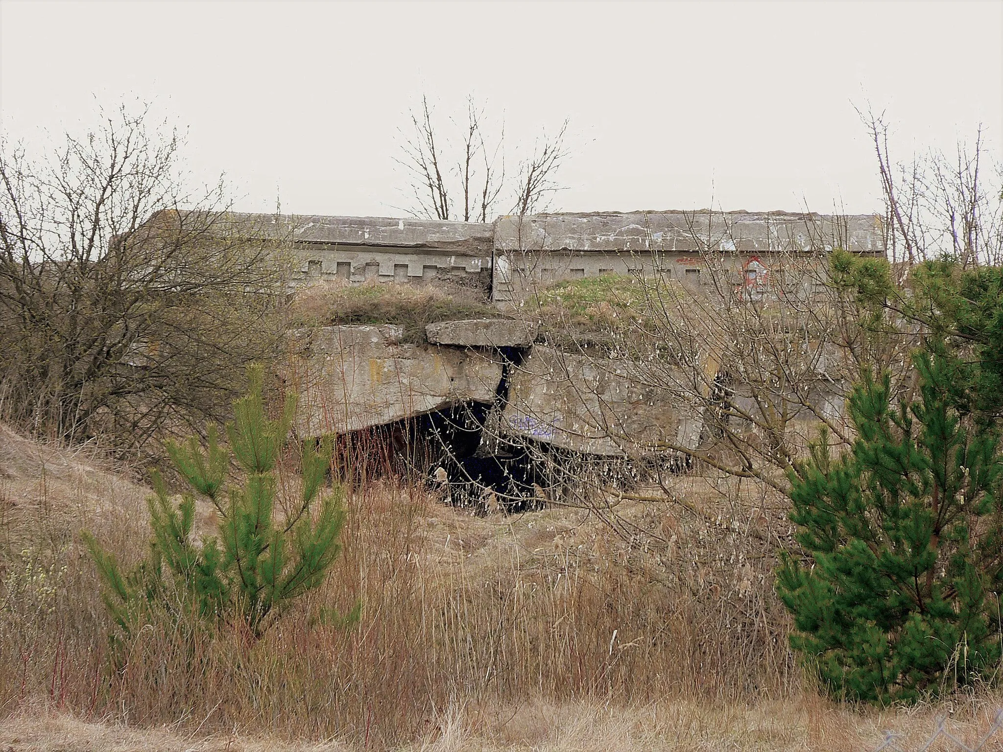 Photo showing: Ruins of 2nd fort in Osowiec-Twierdza, Poland