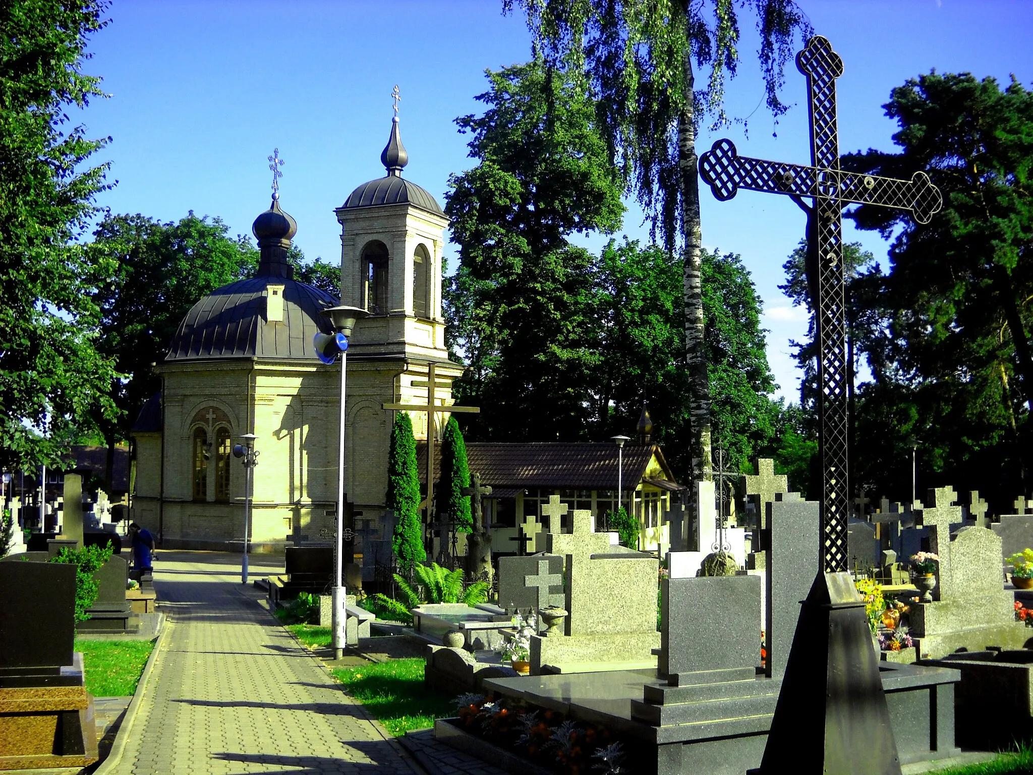 Photo showing: Cerkiew Wszystkich Świętych i cmentarz prawosławny w Białymstoku przy ulicy Wysockiego 1
