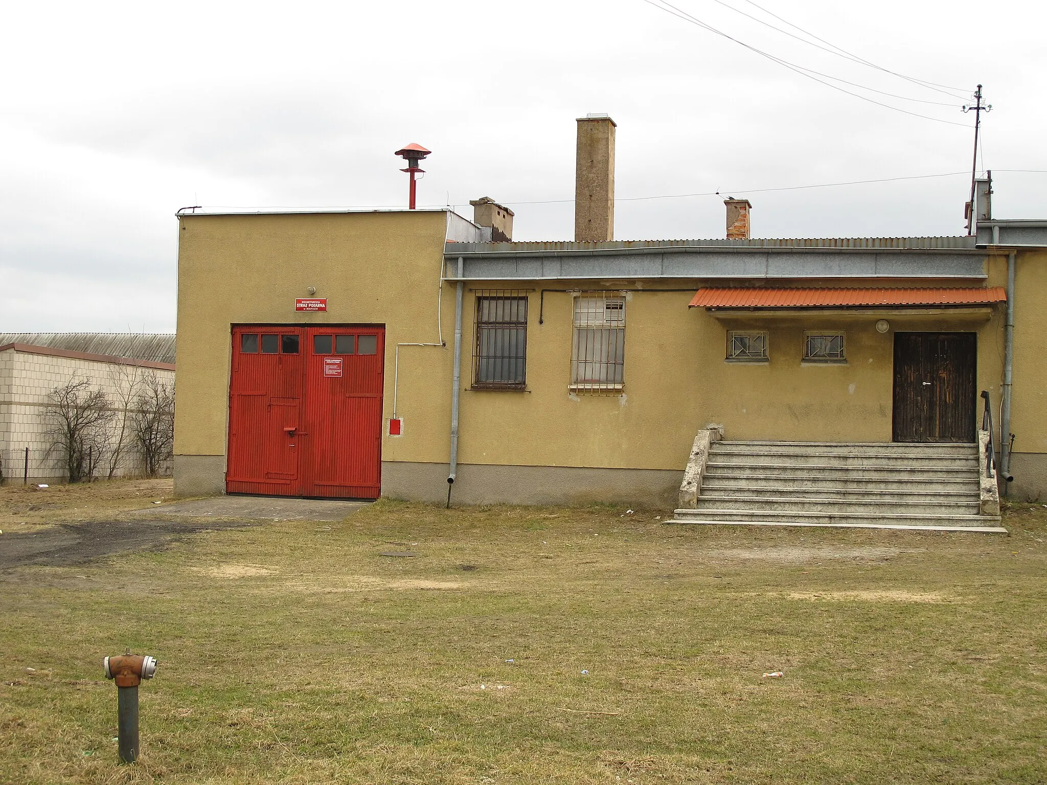 Photo showing: Fire station of Volunteer Firefighters in Żółtki, gmina Choroszcz, podlaskie, Poland.