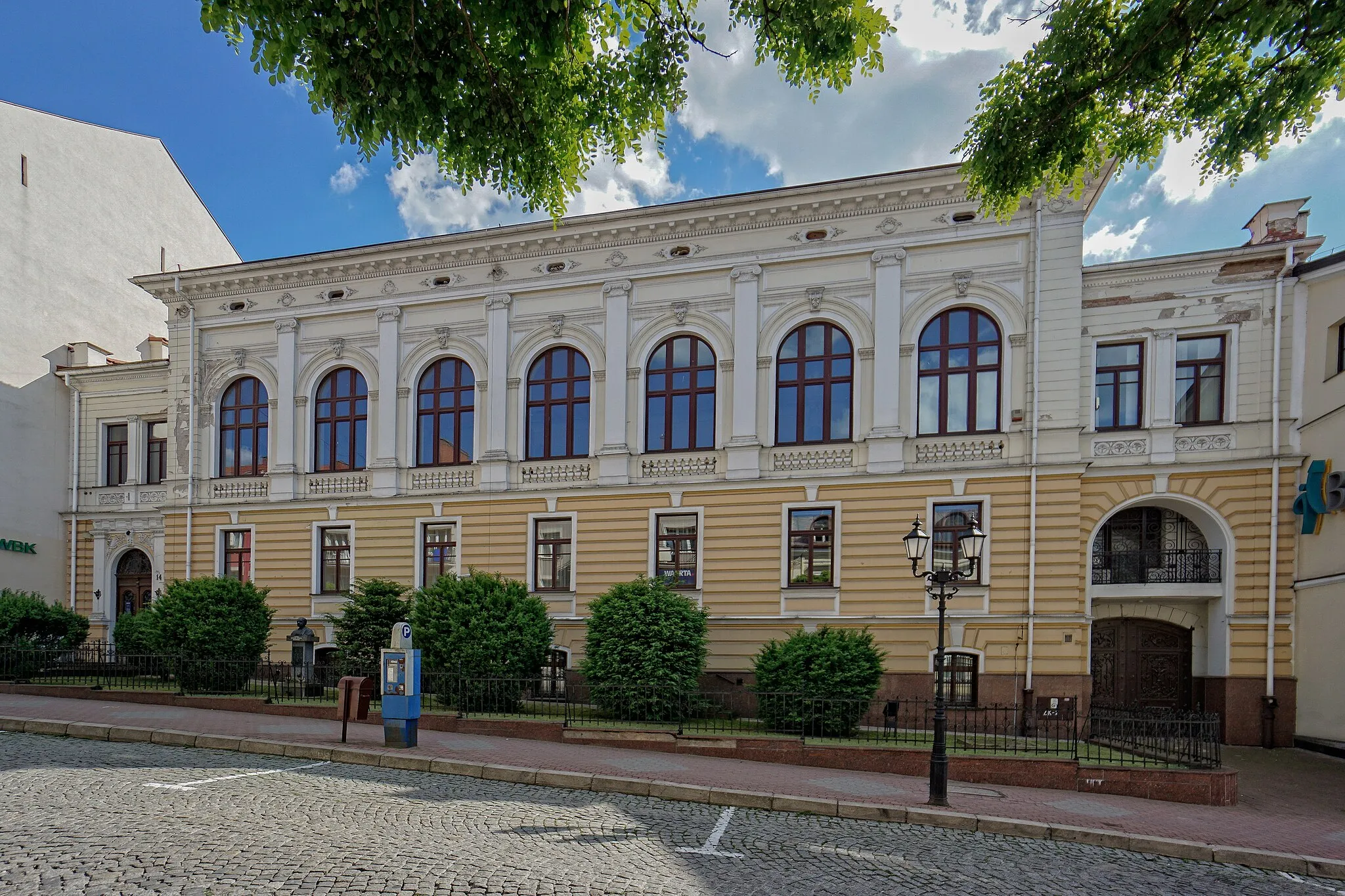 Photo showing: Łomża, dawny Bank Państwa, obecnie Kredyt Bank S.A.