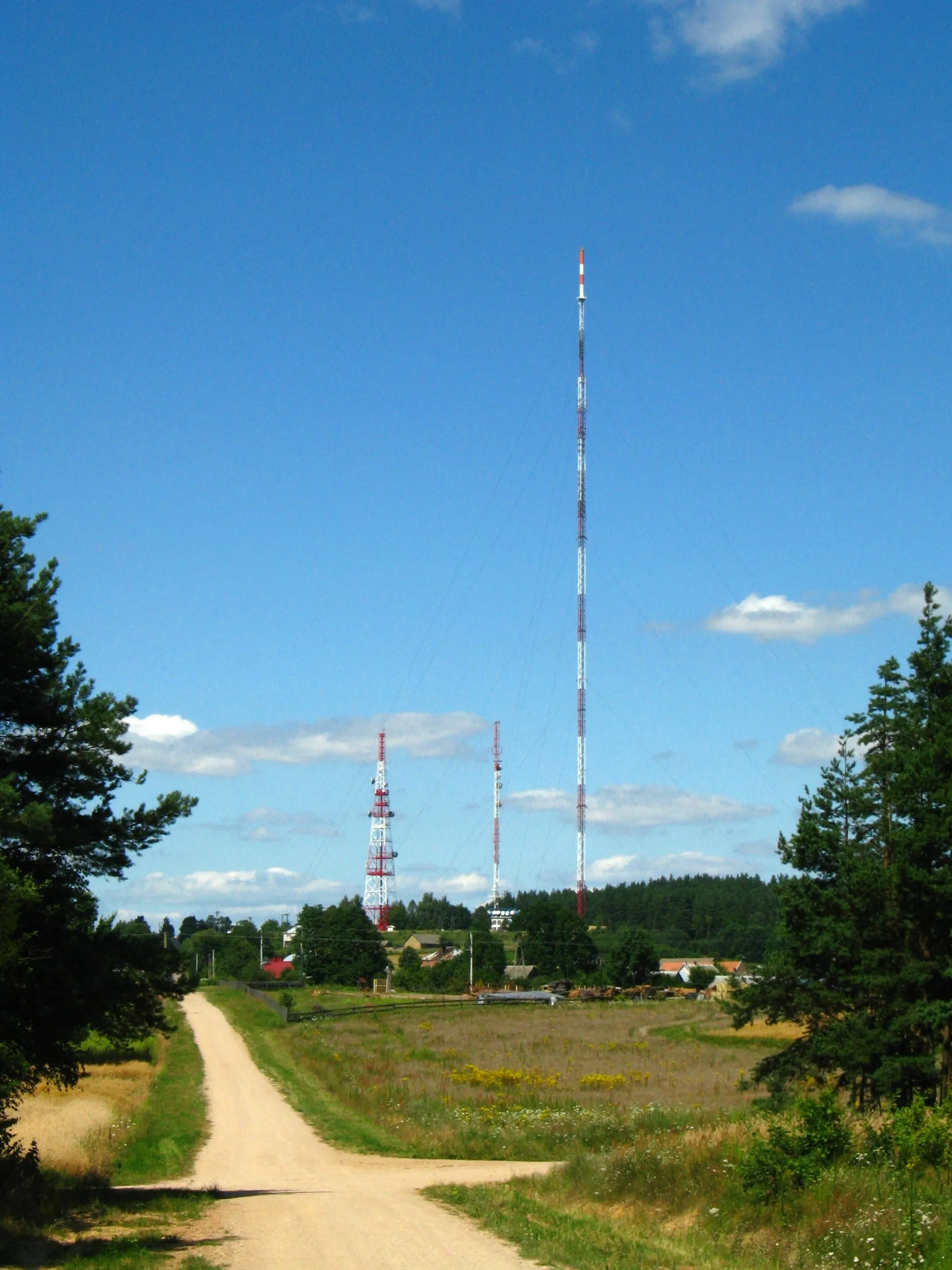 Photo showing: Krynice; Masts of RTCN Krynice