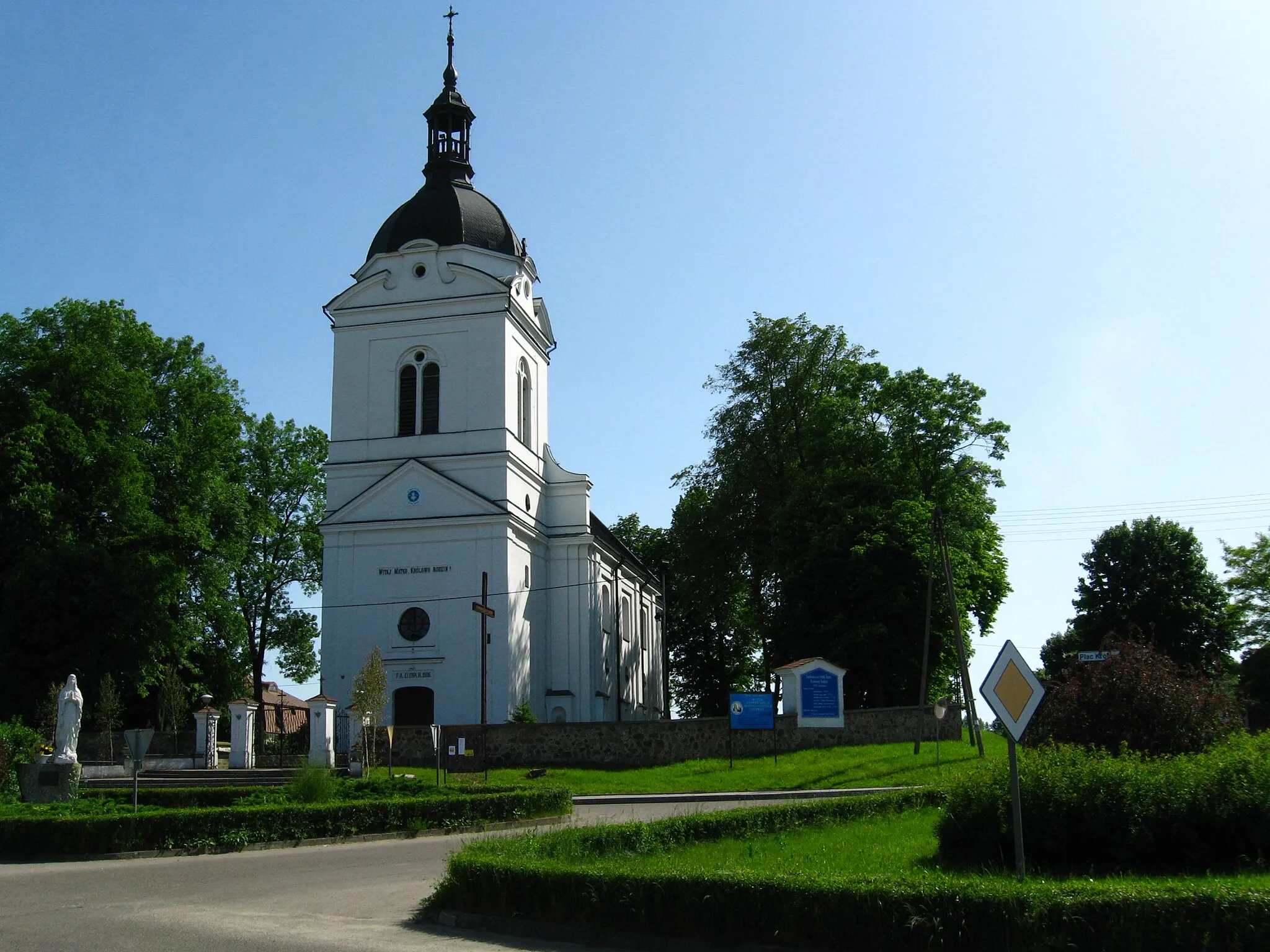 Photo showing: Roman–catholic church of Holy Trinity from 1788 at Juchnowiec