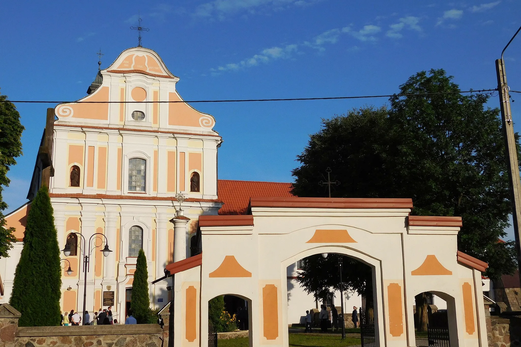 Photo showing: The church of Simon the Zealot and Jude the Apostle in Zaręby Kościelne, Poland