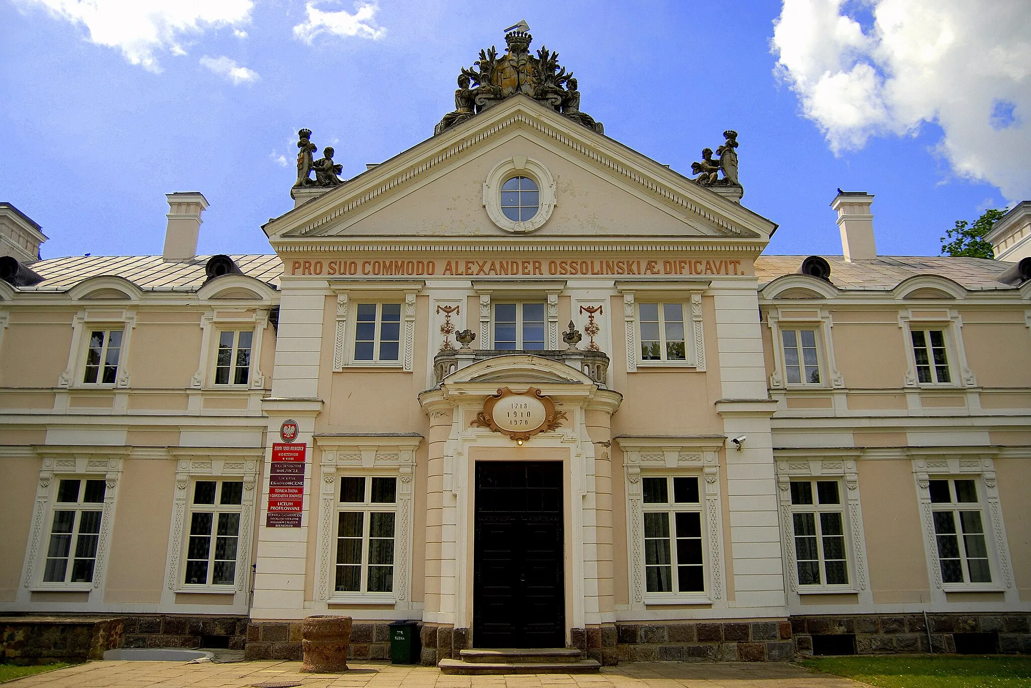 Photo showing: The Ossoliński Palace in Rudka (Poland)