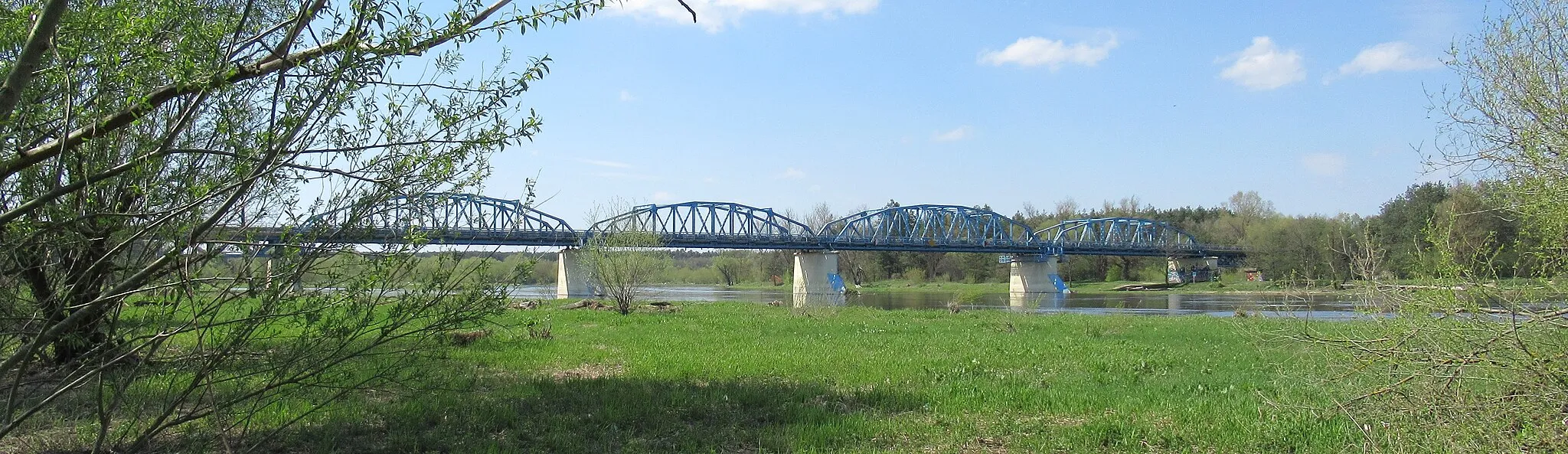 Photo showing: Kózki (gm. Sarnaki, pow. łosicki, woj. mazowieckie). Most drogowy przez Bug.