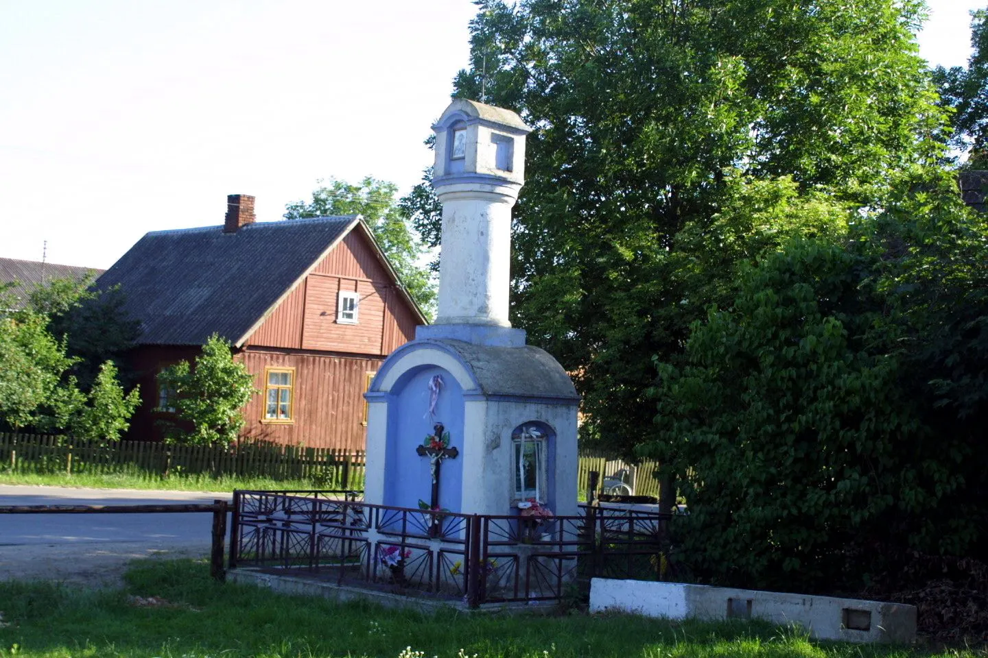 Photo showing: Wyszonki Kościelne. Kapliczka św. Rocha z 2 ćwierci XIX w.