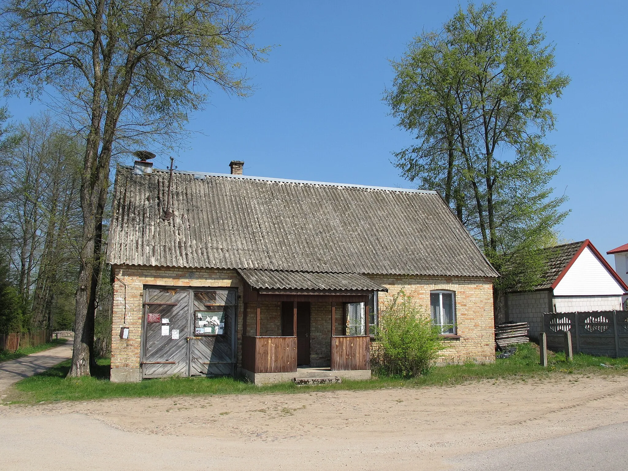Photo showing: Firehouse in Nowosiółki village, gmina Gródek, podlaskie, Poland