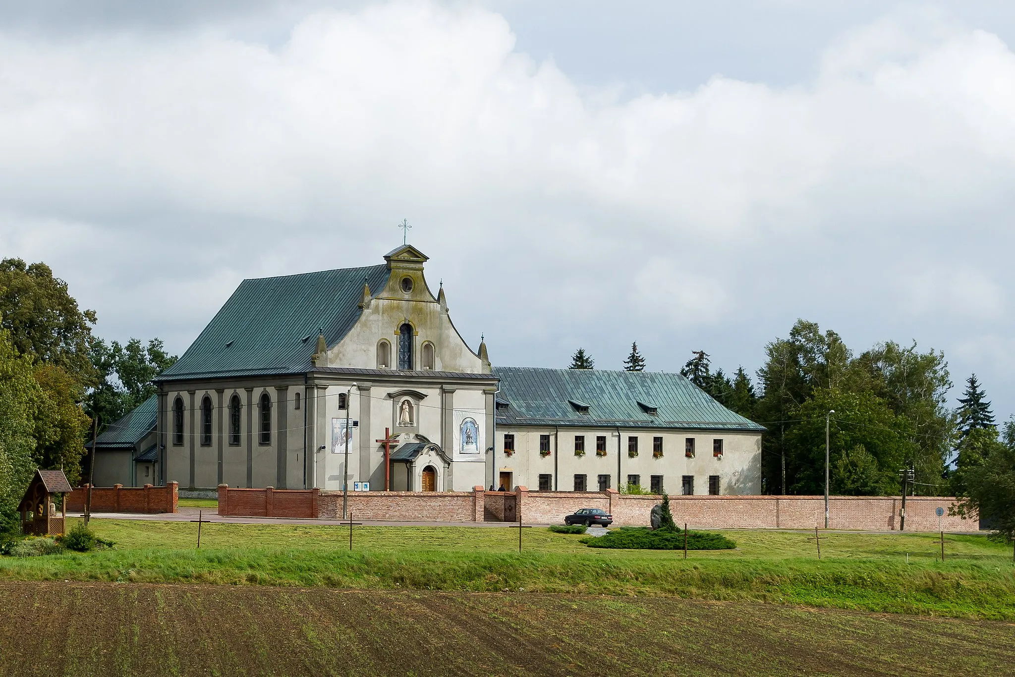 Photo showing: church and monastery in Rywald. Poland