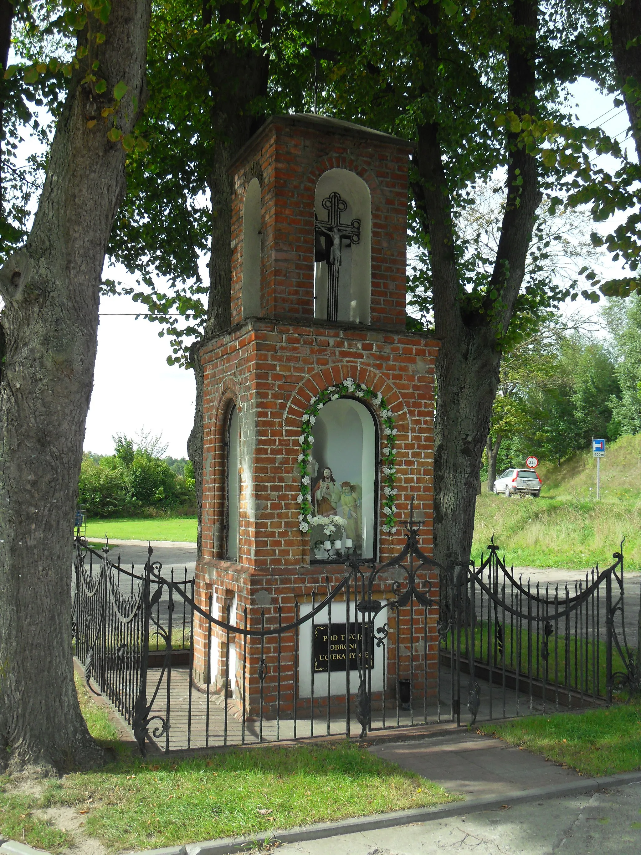 Photo showing: Rębiechowo, województwo pomorskie, powiat kartuski, kapliczka.