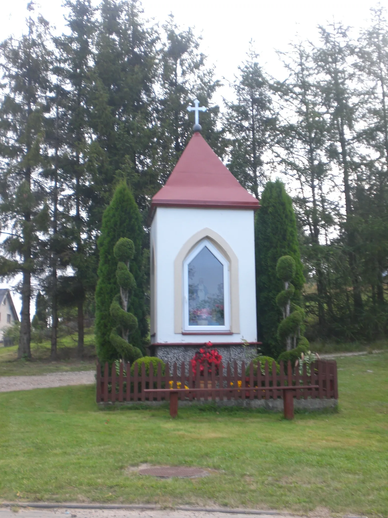 Photo showing: Mrozy - wayside shrine