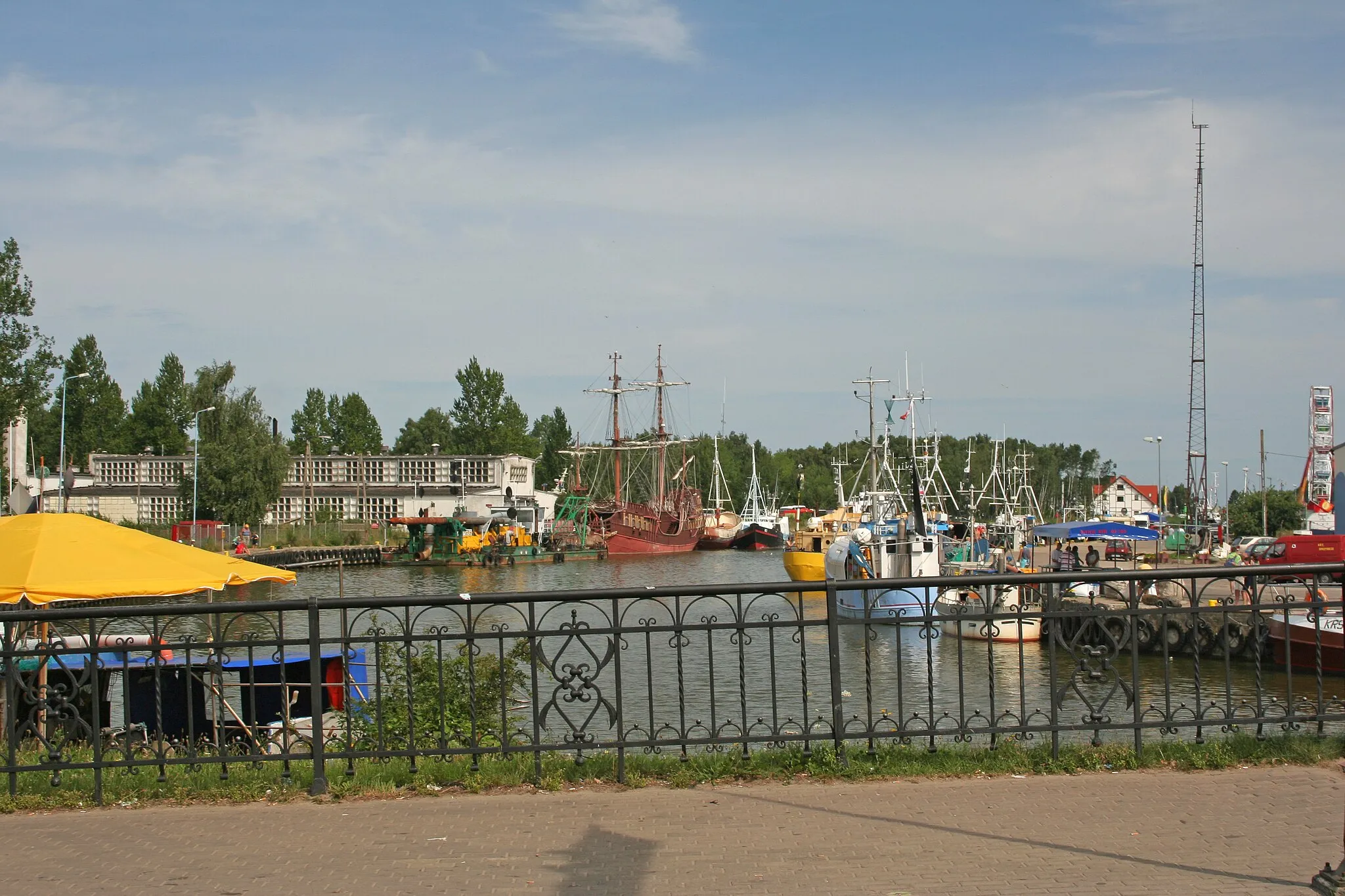 Photo showing: Port of Łeba.
