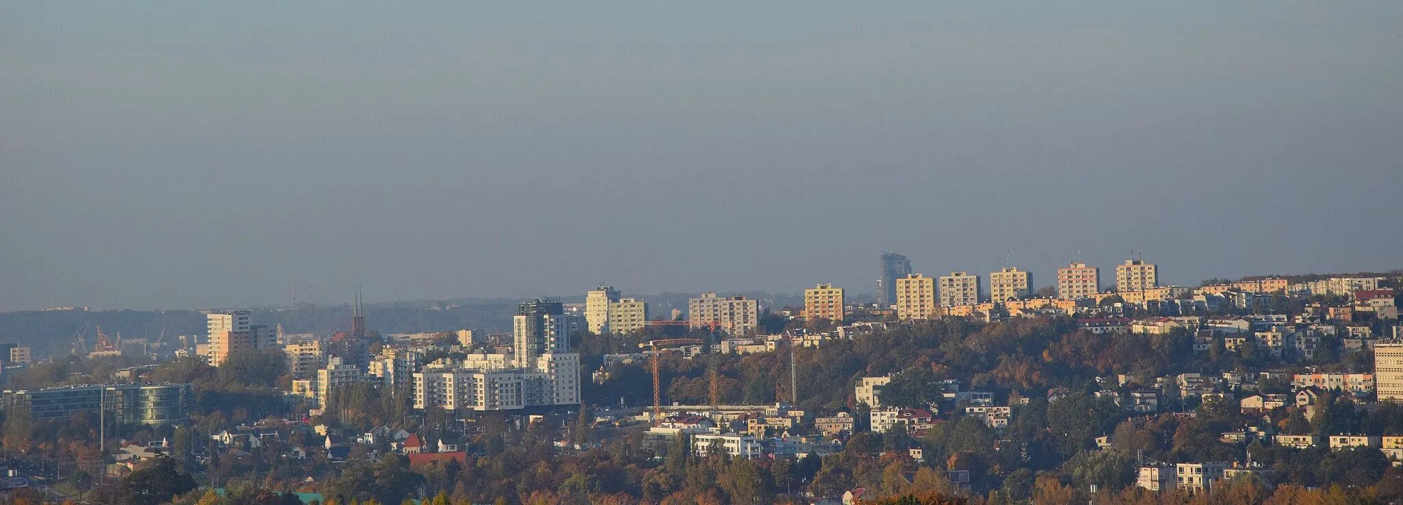 Photo showing: Panorama gdyńskiej dzielnicy Redłowa - widok z wieży widokowej w Kolibkach.