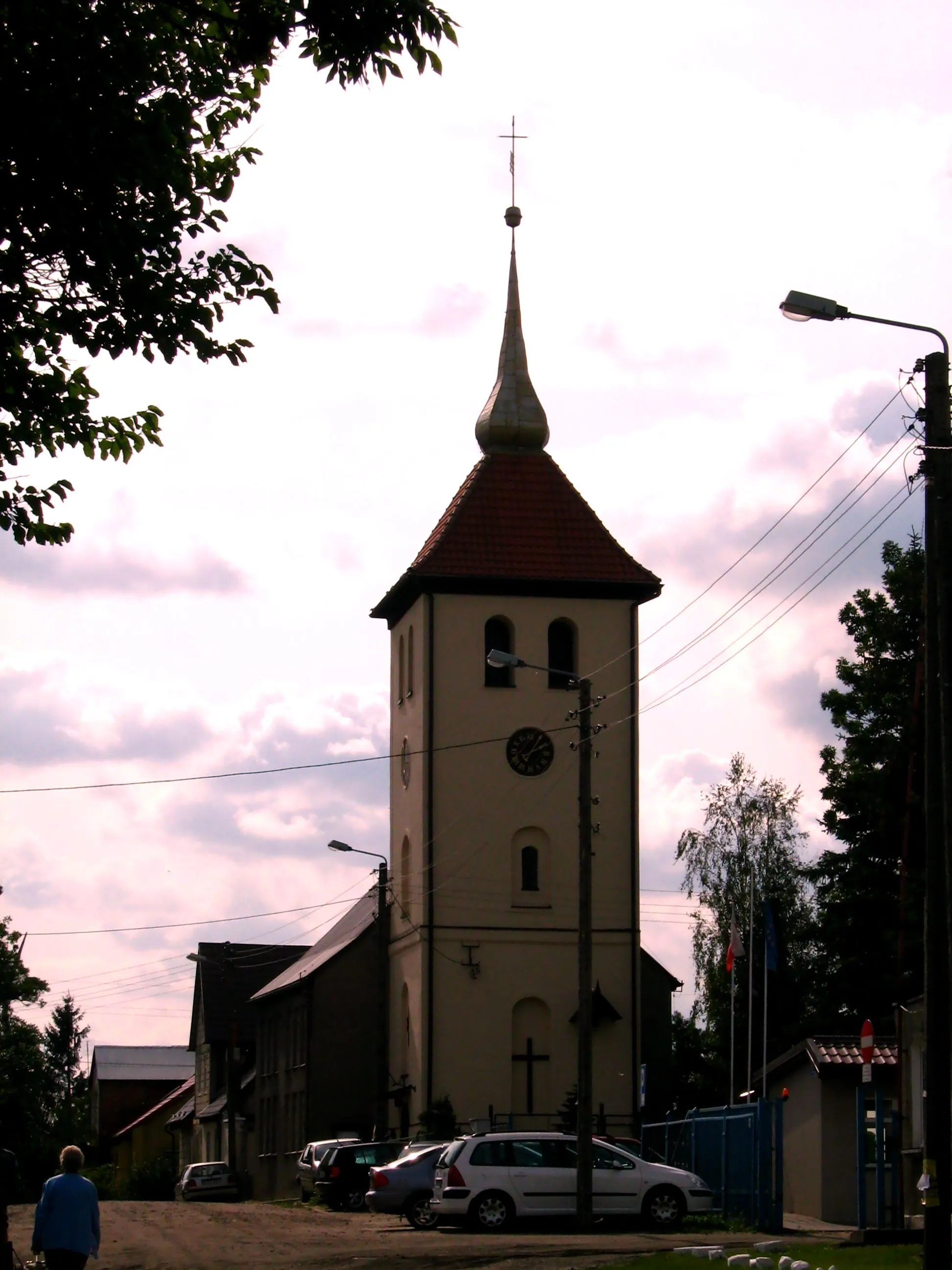 Photo showing: Rudno - wieża kościoła - relikt barokowego kościoła z 1761 r. Widok od strony północnej. Pierwotnie kościół ewangelicki, obecnie kościół filialny.
