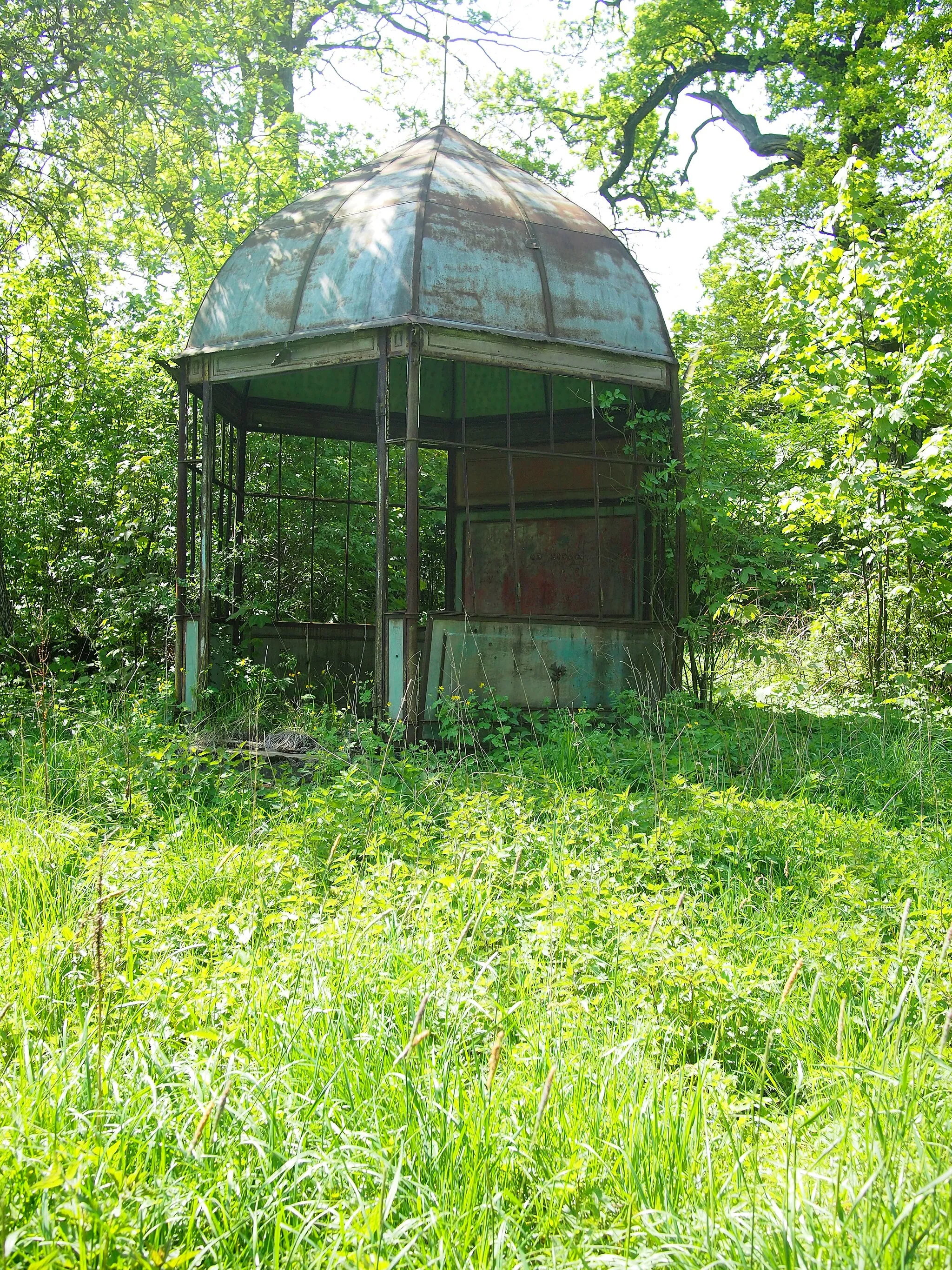 Photo showing: Krzywań (województwo pomorskie), zabytkowy park.