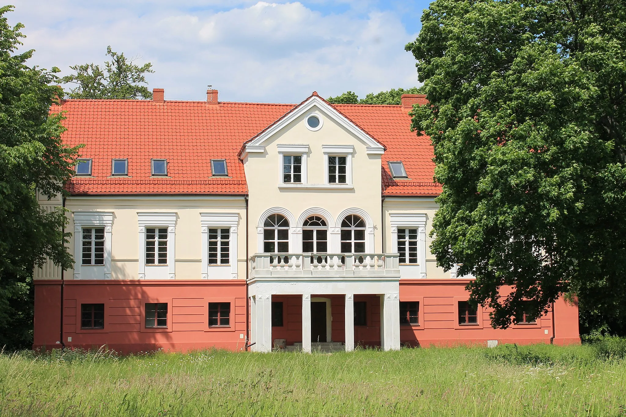 Photo showing: Pałac, 1 poł. XIX w Cybulinie, powiat koszaliński
