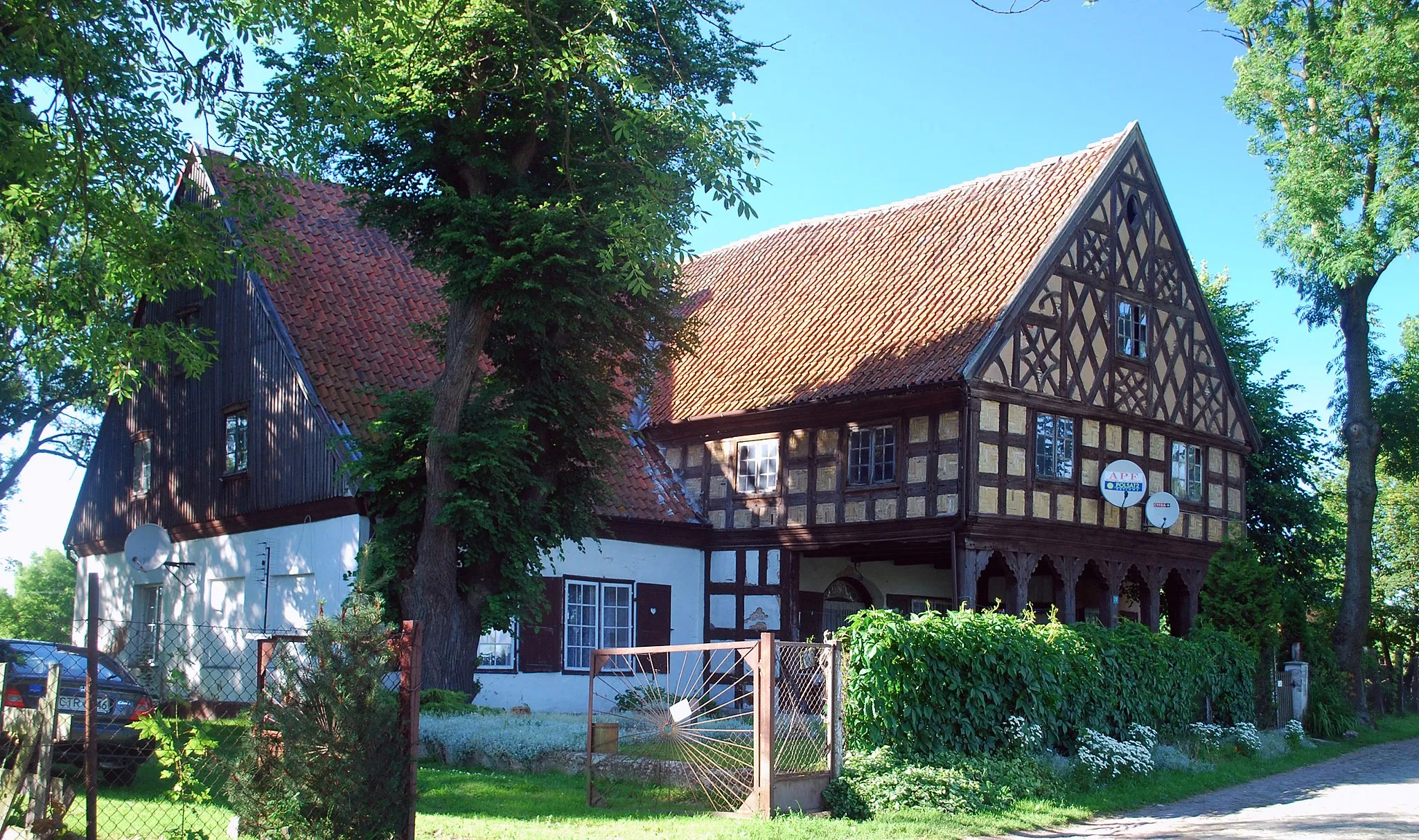 Photo showing: Podcieniowy dom mennonicki w Złotowie.