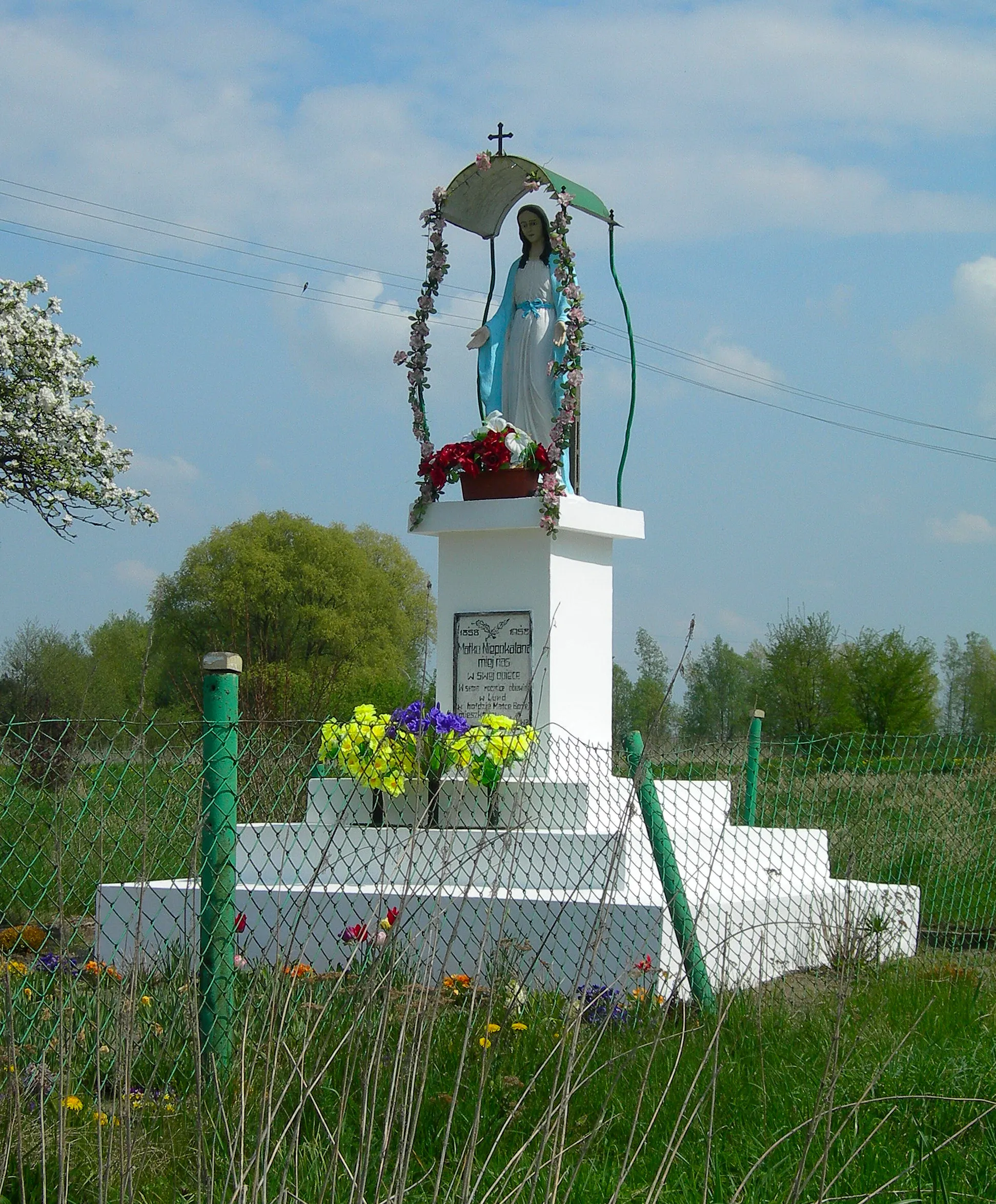 Photo showing: Statue de la Vierge.