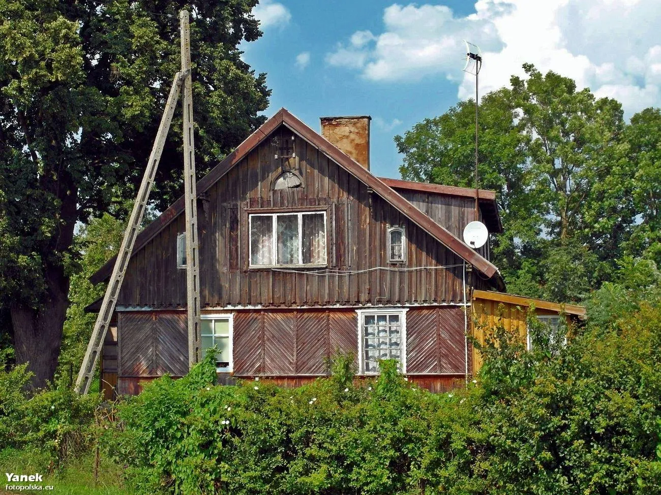 Photo showing: Dom pod nr 60, od strony południowej.