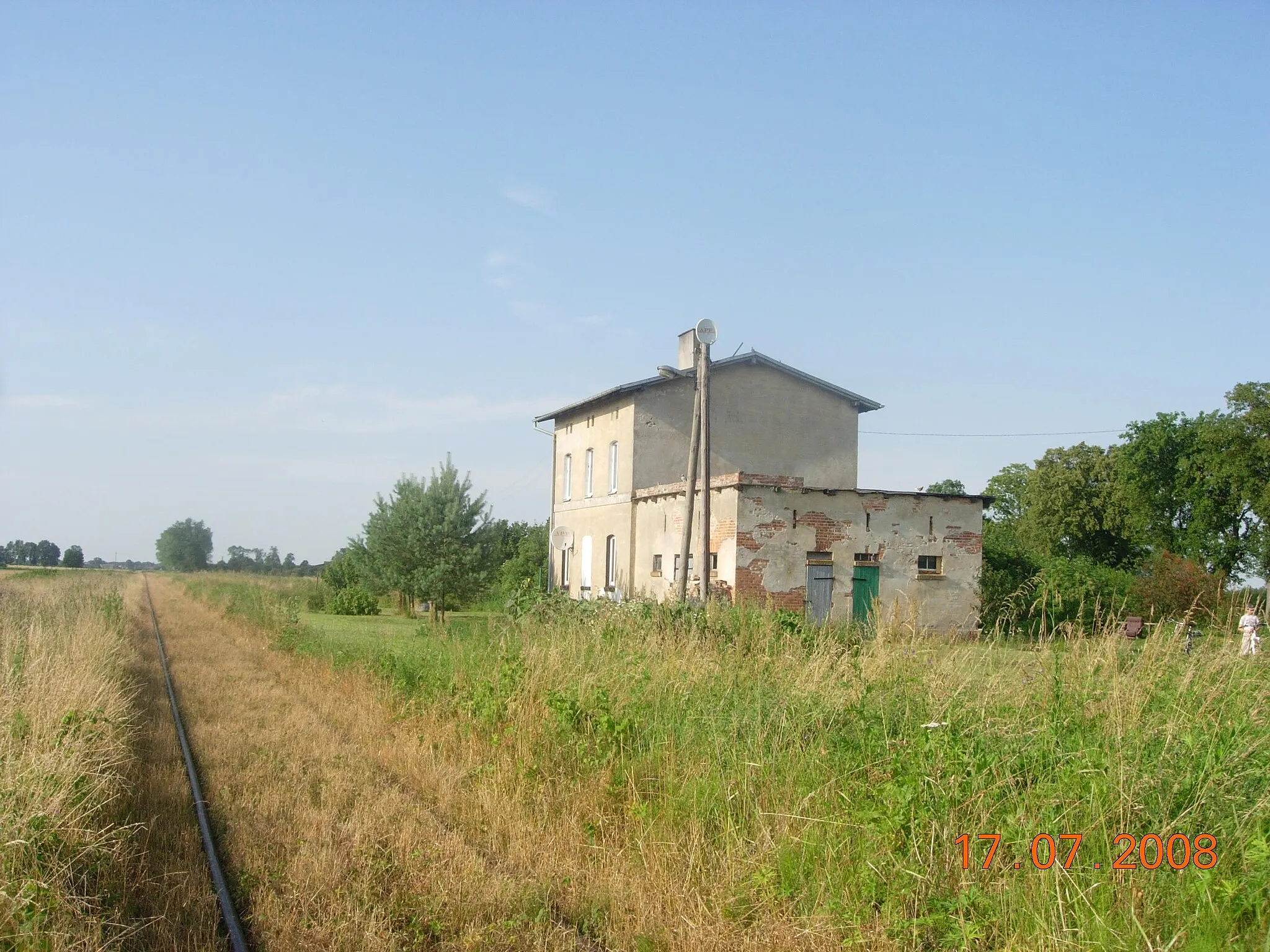 Photo showing: Przystanek kolejowy w Tralewie