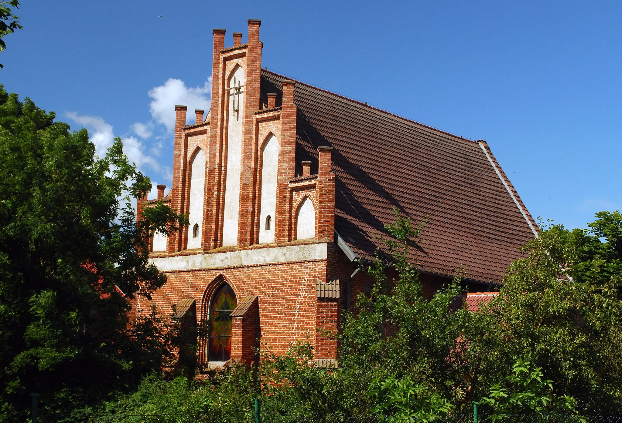 Photo showing: Saint Anne church in Suchy Dąb, Poland