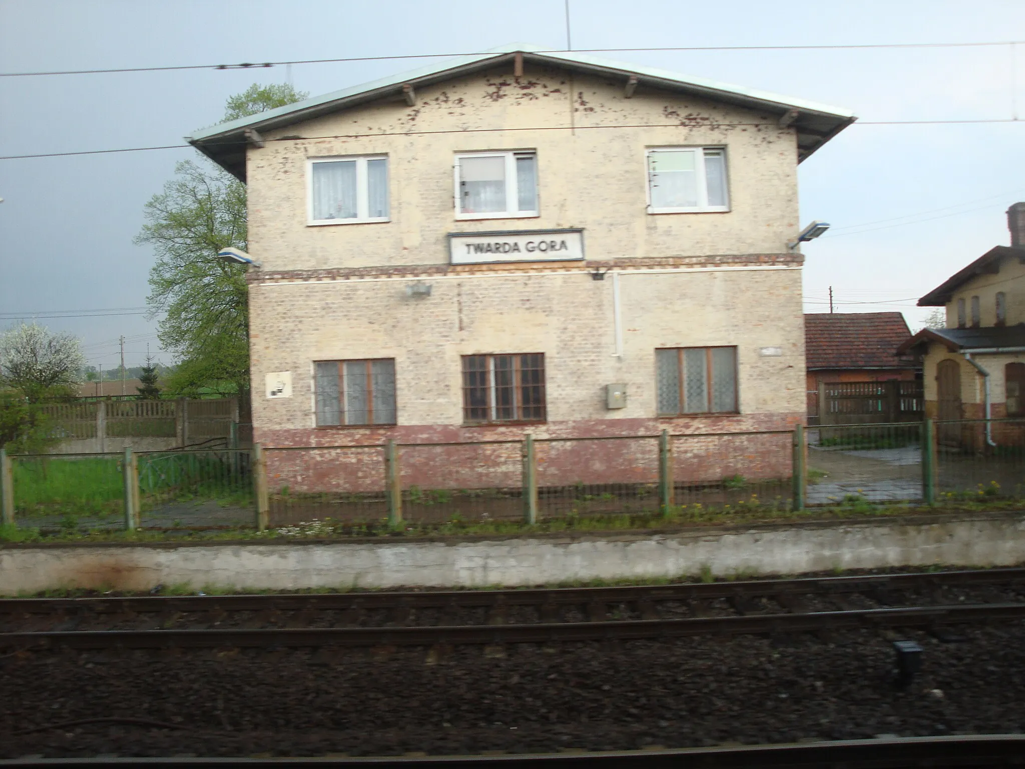 Photo showing: Train station in Twarda Góra, Poland