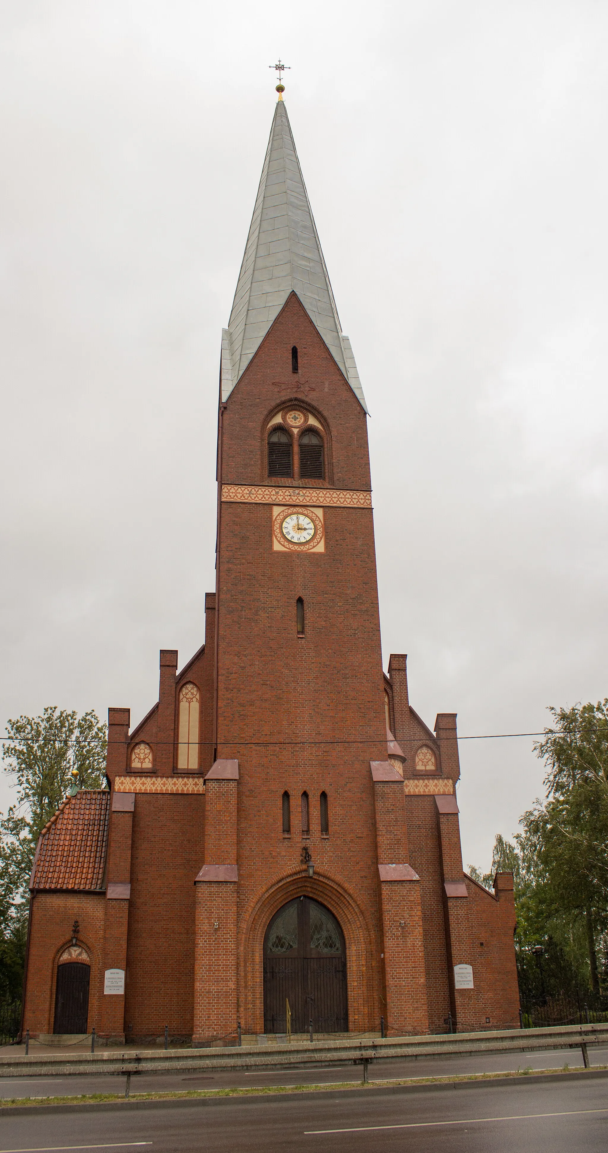 Photo showing: Kościół parafialny p.w. Wniebowzięcia NMP (dawniej p.w. Św.Katarzyny)
Reda, ul. Gdańska 3, Reda