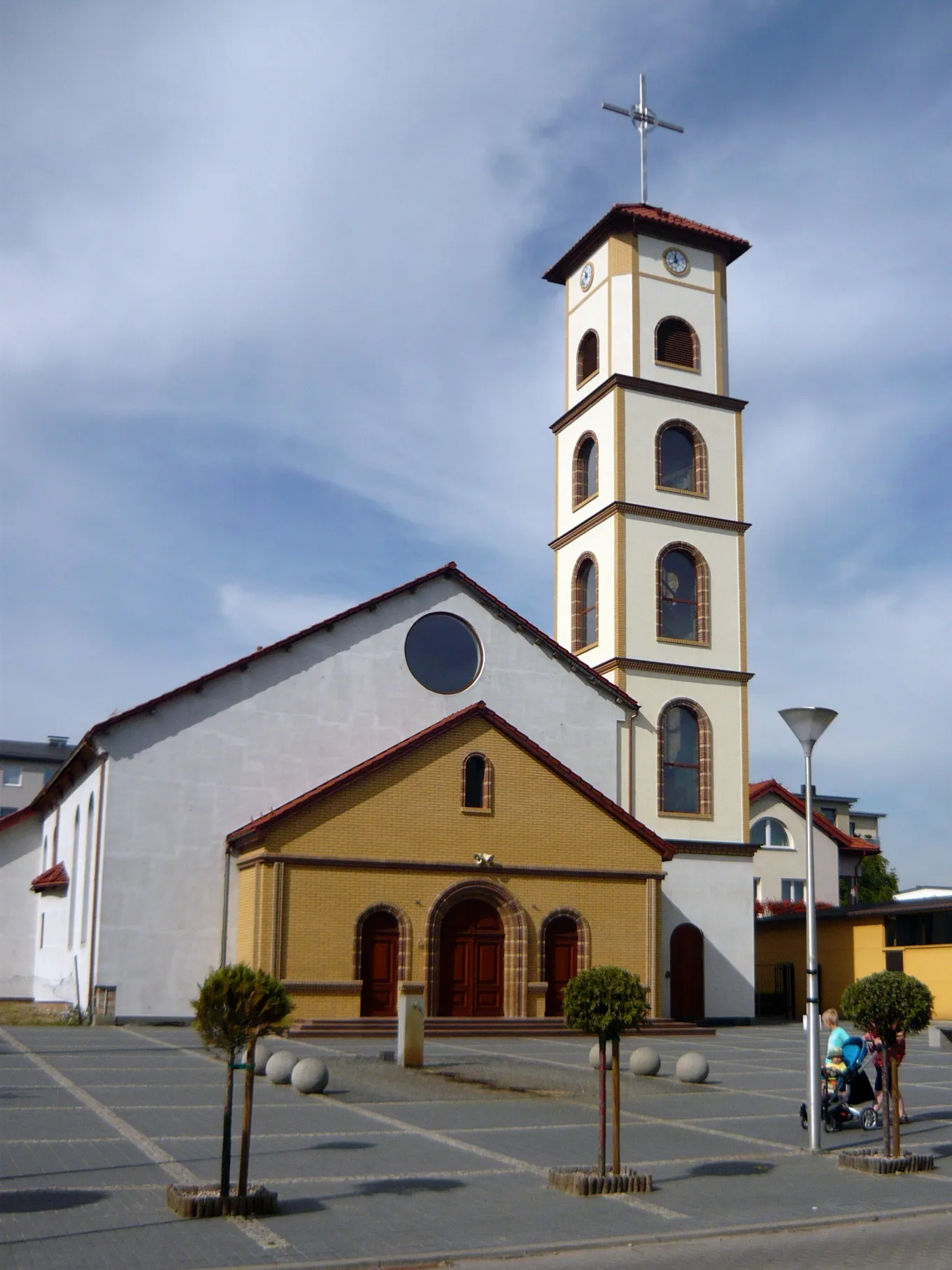 Photo showing: Kościół św. Antoniego Padewskiego w Redzie.