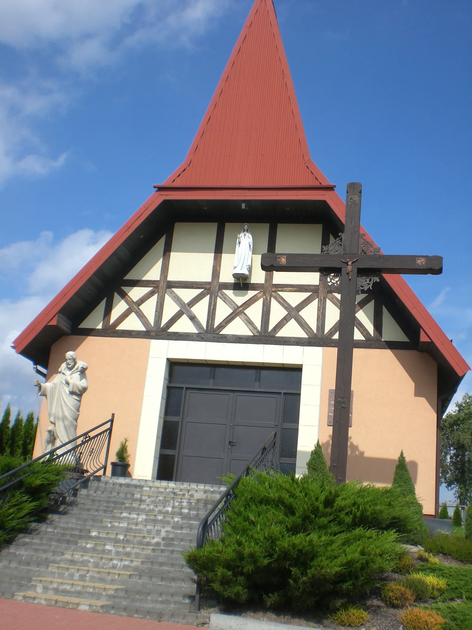 Photo showing: Popowo - rzymskokatolicki kościół filialny p.w. św. Brata Alberta Chmielowskiego
