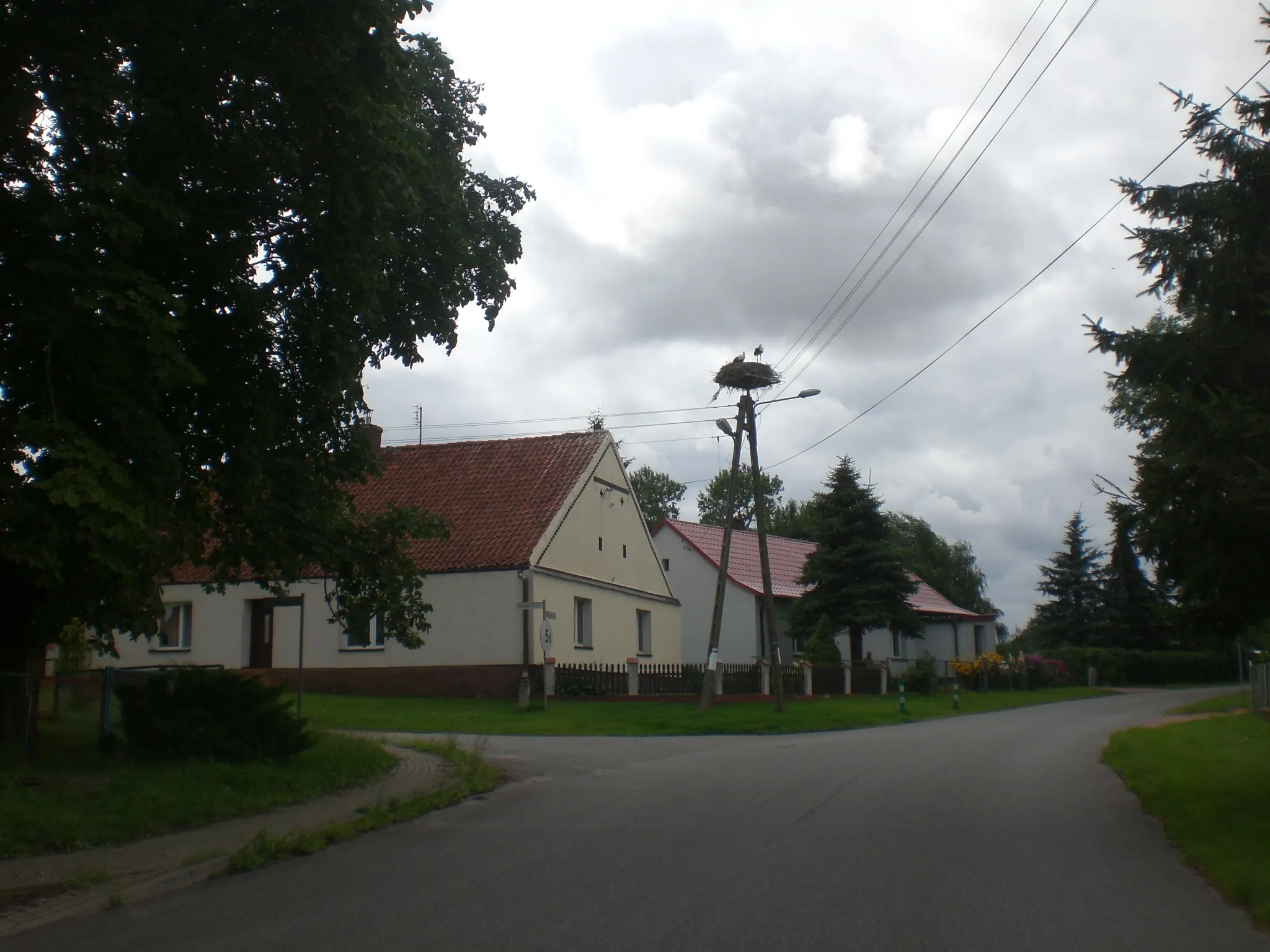 Photo showing: Pierzchowice