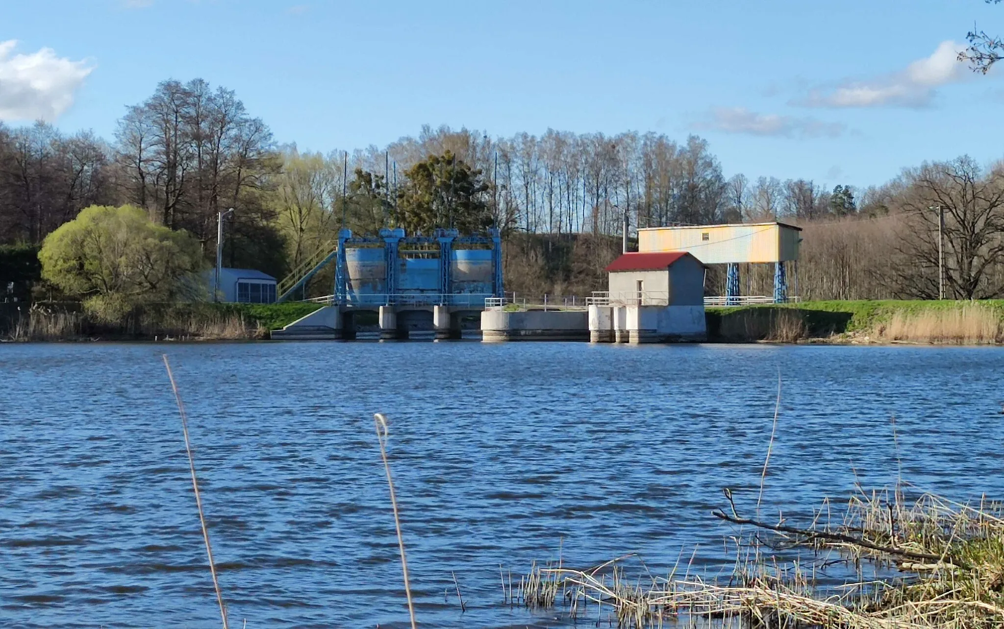 Photo showing: Jezioro Pierzchalskie zapora