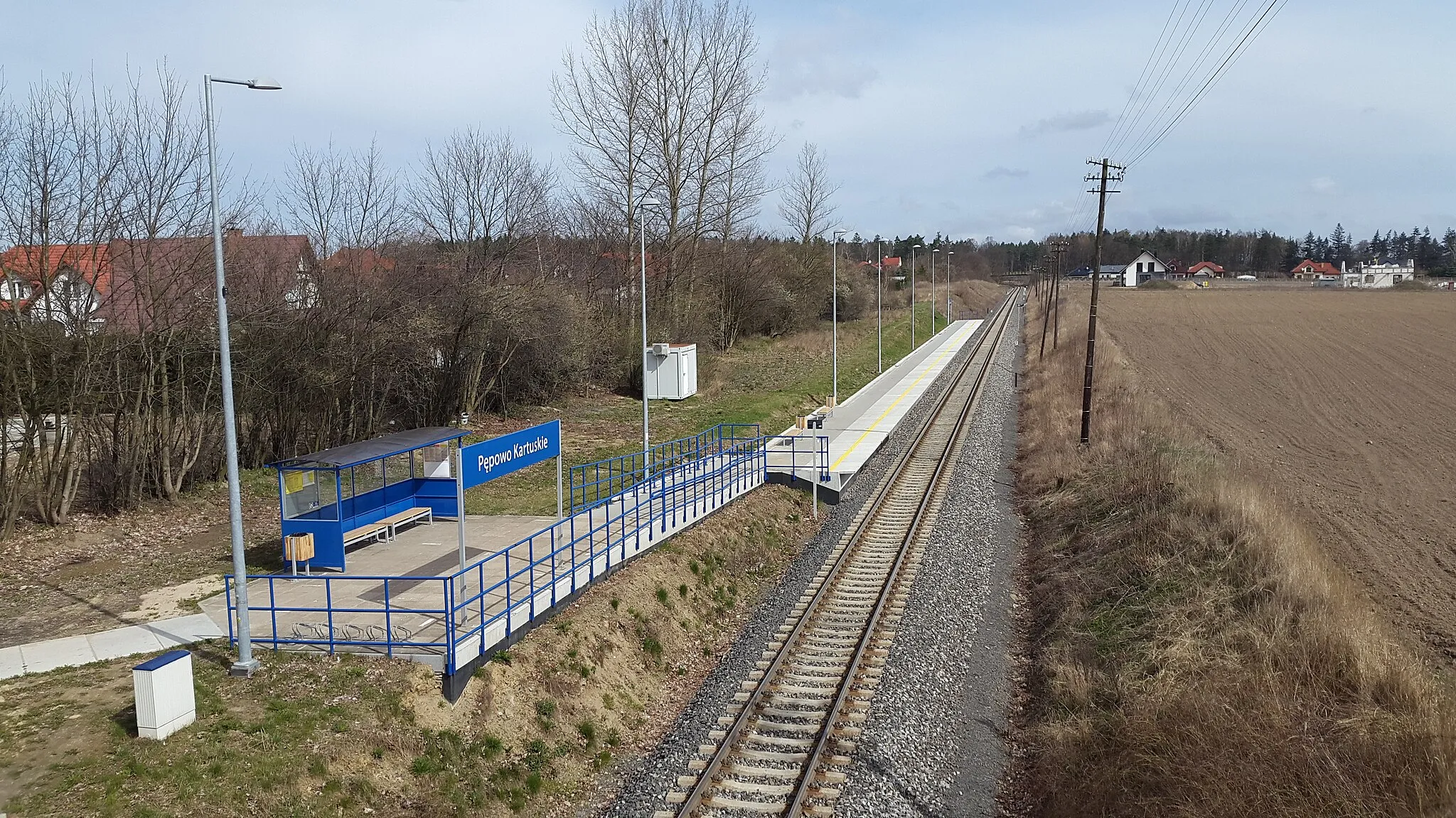 Photo showing: Pępowo Kartuskie, przystanek kolejowy po remoncie.