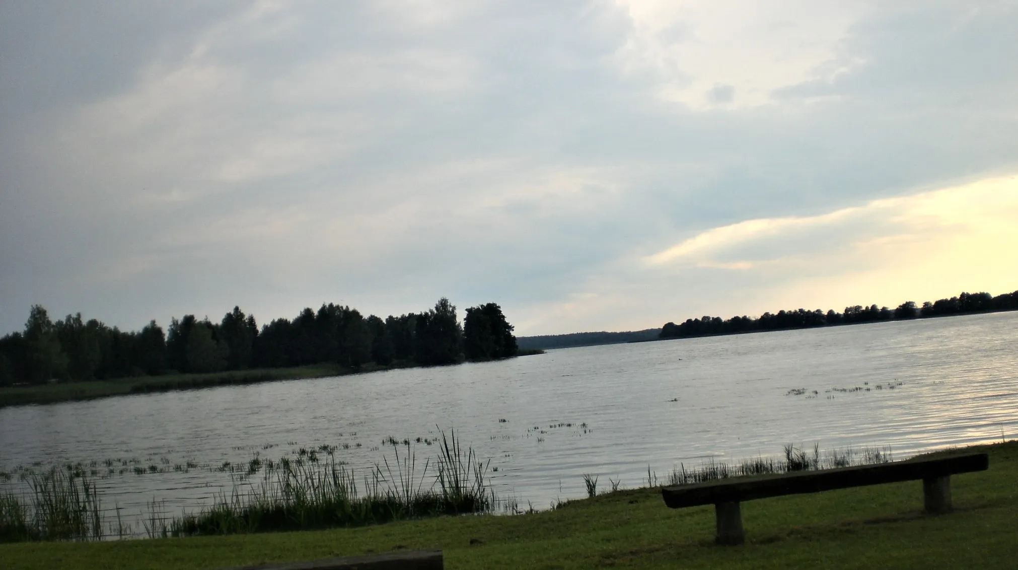 Photo showing: Osiek, Lake Kałębie