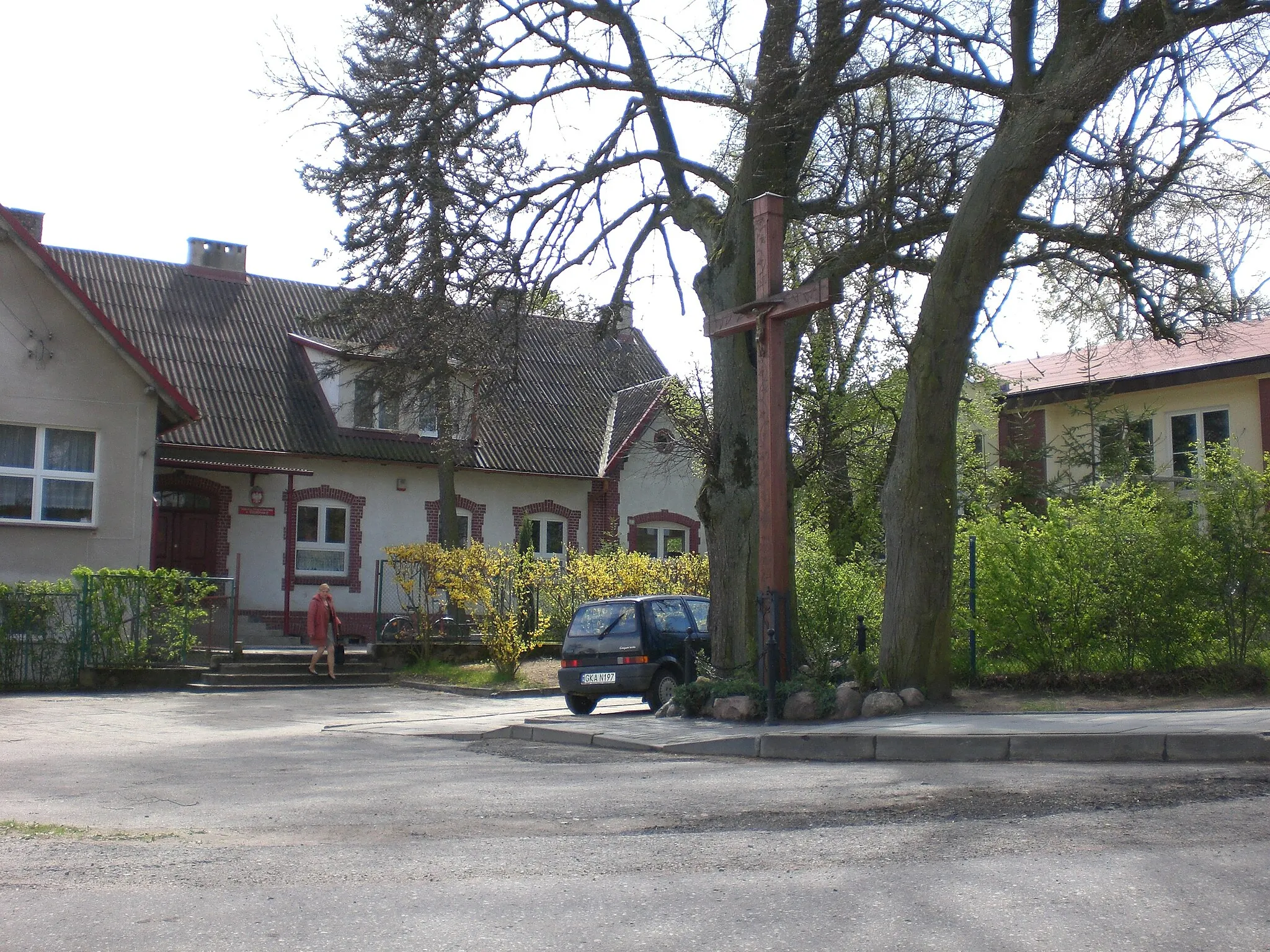 Photo showing: School in Niestępowo