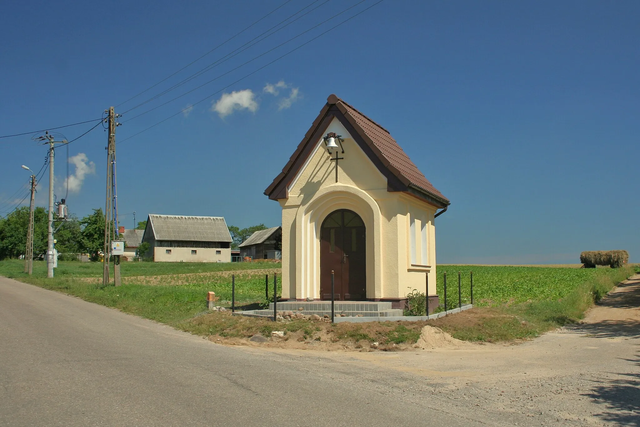 Photo showing: Chapel in Lisewo.