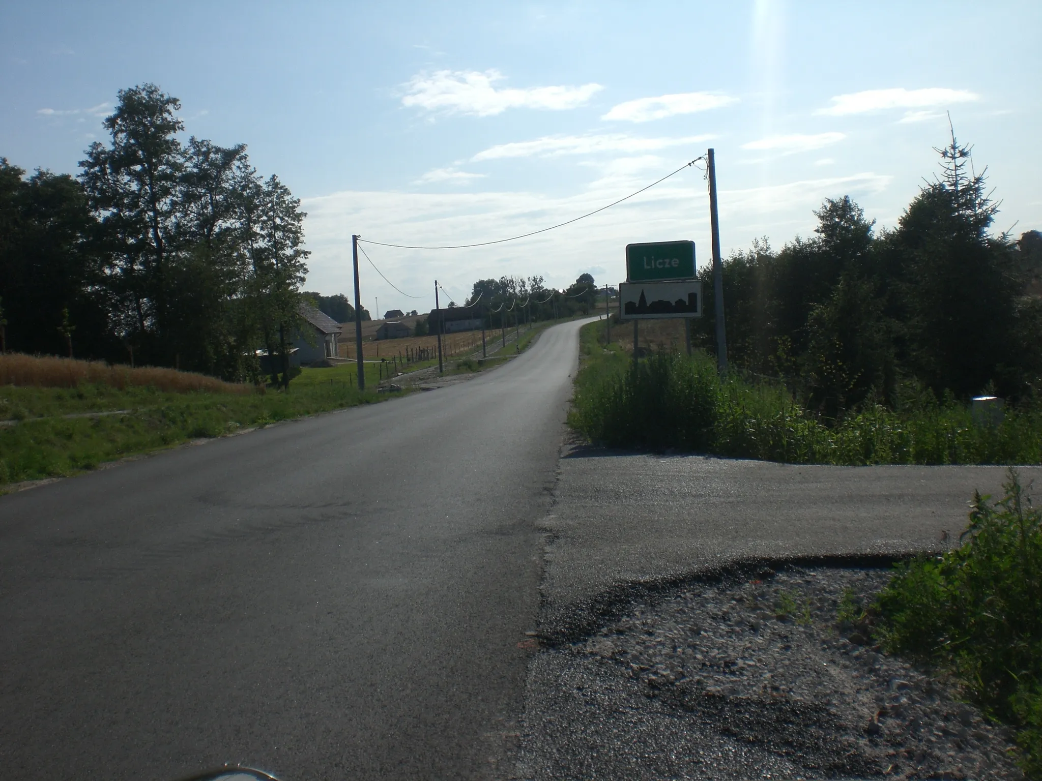 Photo showing: Licze - Voivodeship road 521 under construction