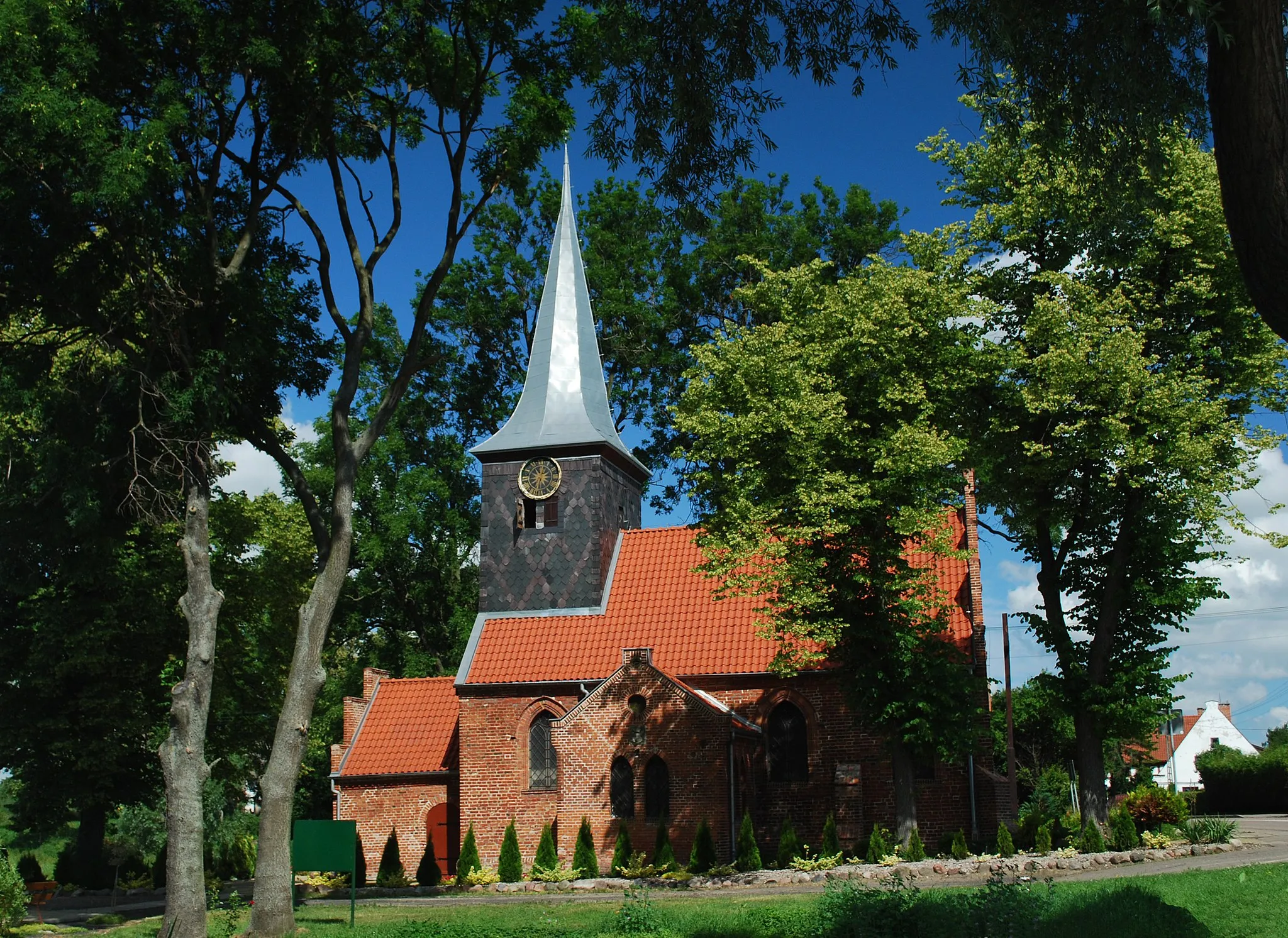 Photo showing: Kościół w Krzywym Kole.