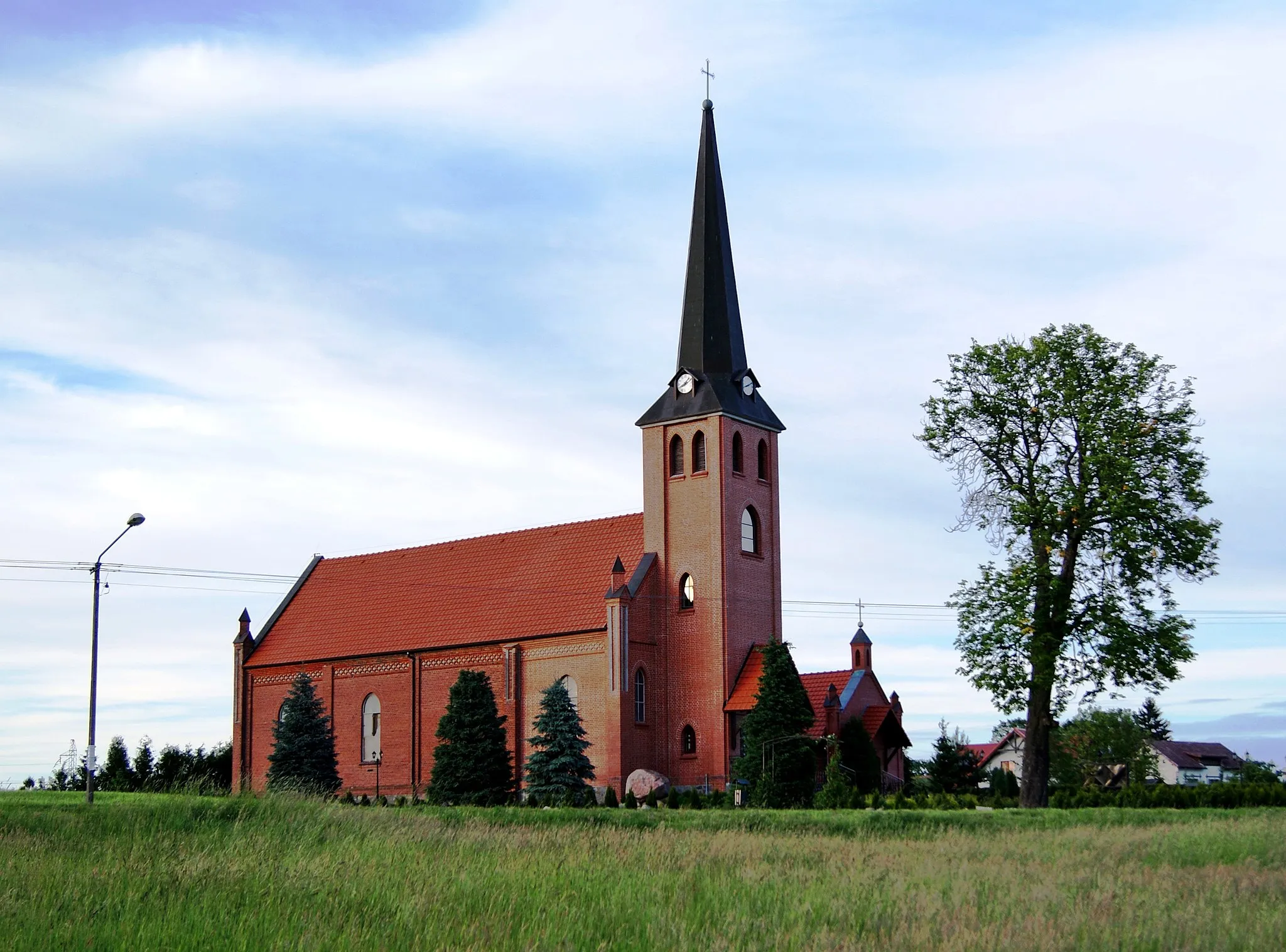 Photo showing: Kościół parafialny p.w. Niepokalanego Poczęcia NMP