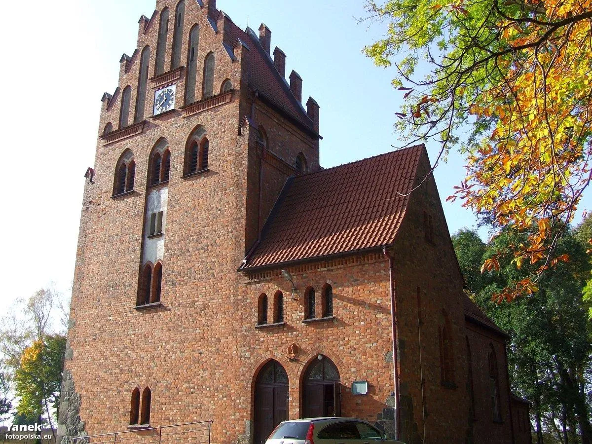 Photo showing: Kościół pw Wniebowzięcia NMP w Kręgu.