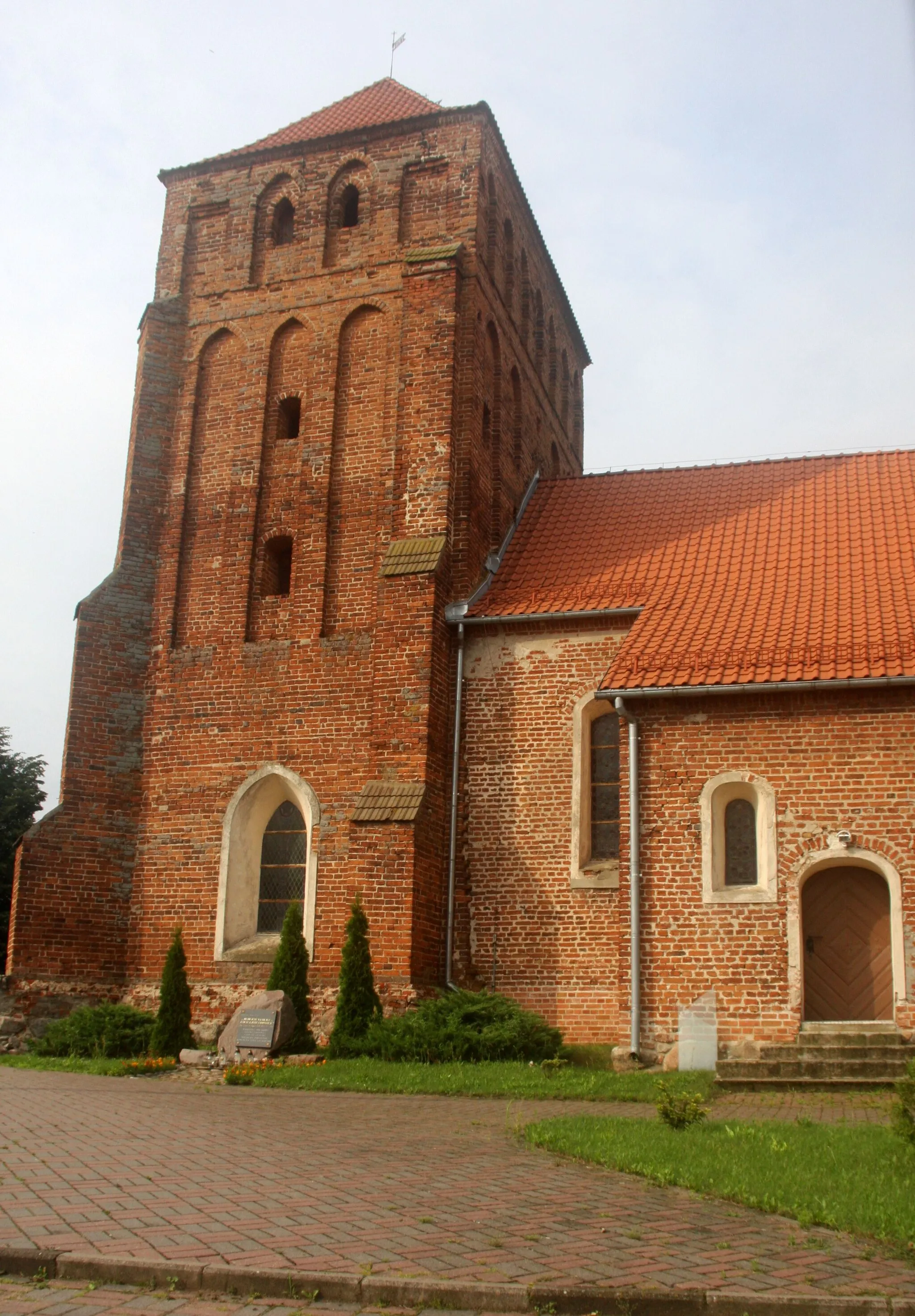 Photo showing: Kościelna Jania, kościół par. p.w. Św. Trójcy, 2 poł. XIV, XVII