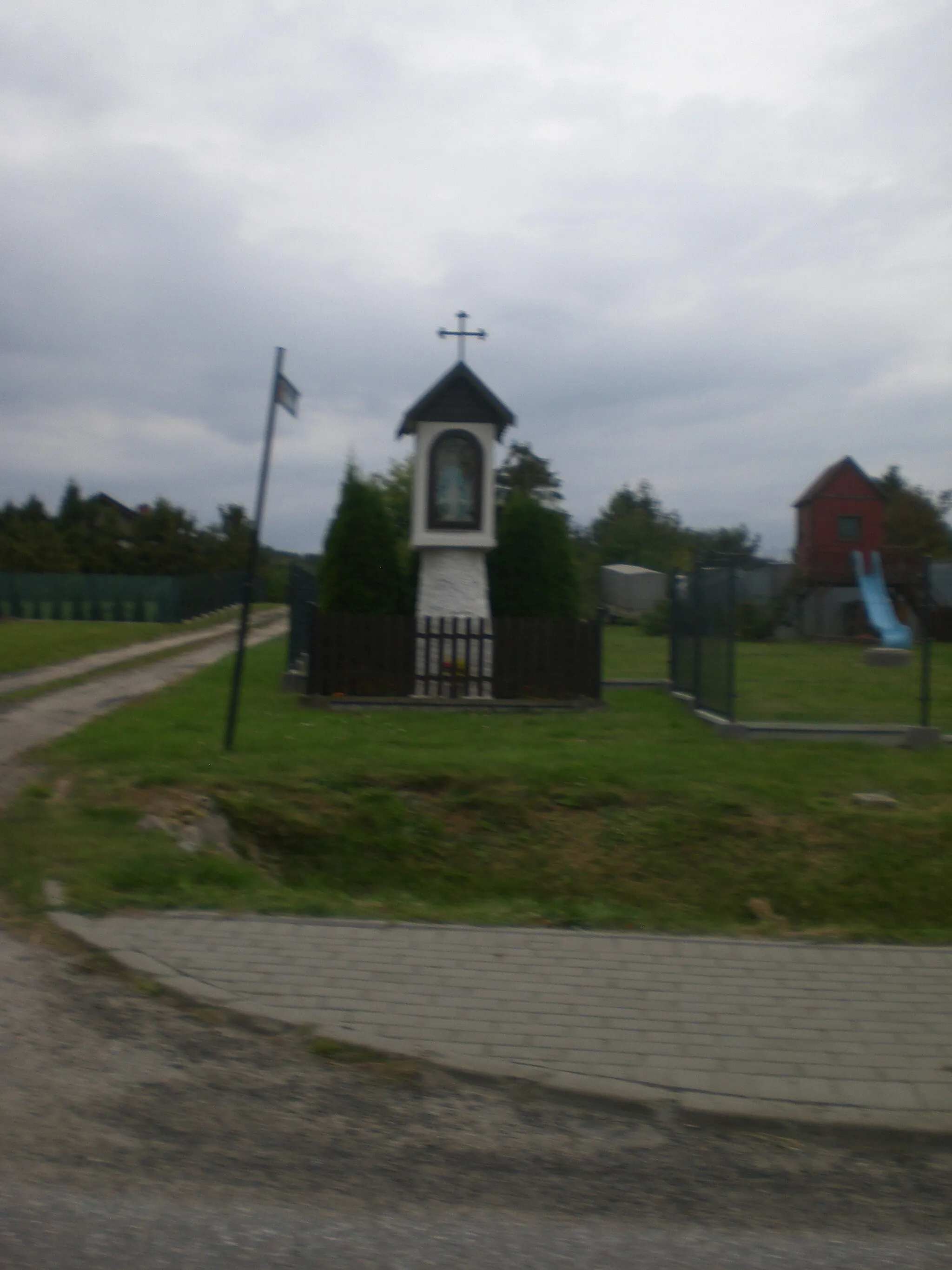 Photo showing: Kleszczewo, kapliczka