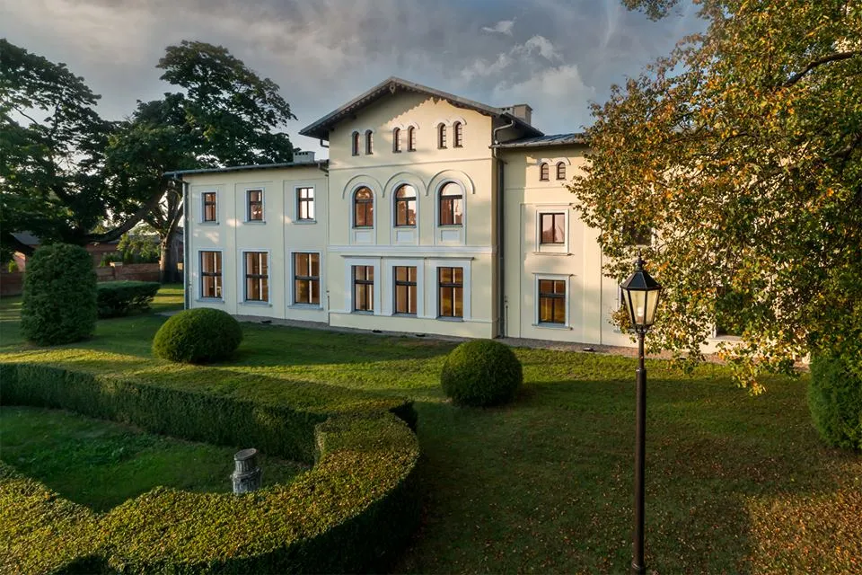 Photo showing: Herrenhaus in Klanin aus dem Süden