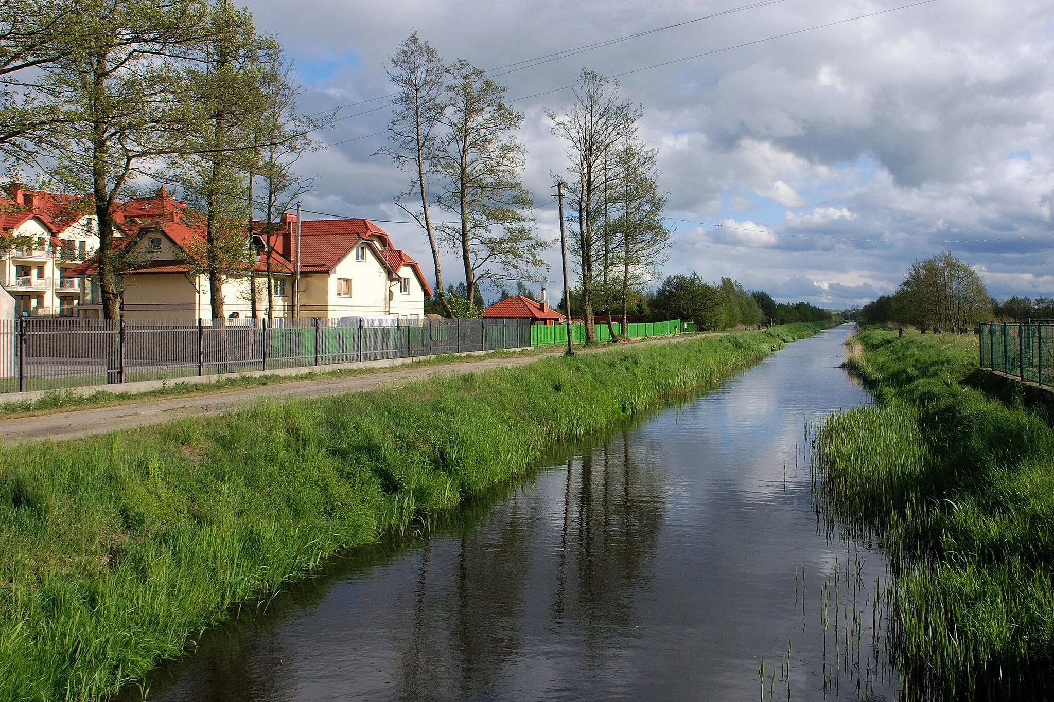 Photo showing: wieś Karwia